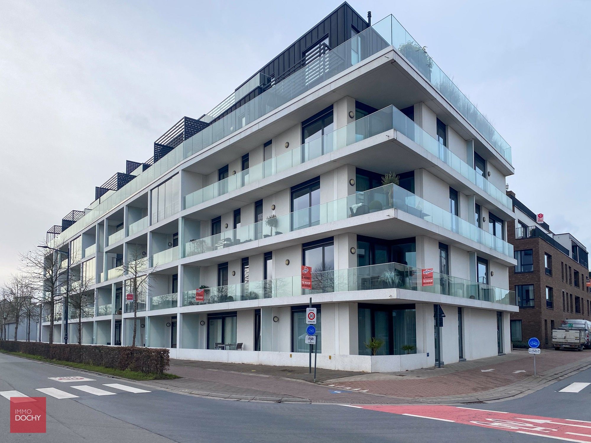 Standingvol appartement met zicht op Schelde | Adriaan Brouwerstraat foto {{pictureIndex}}