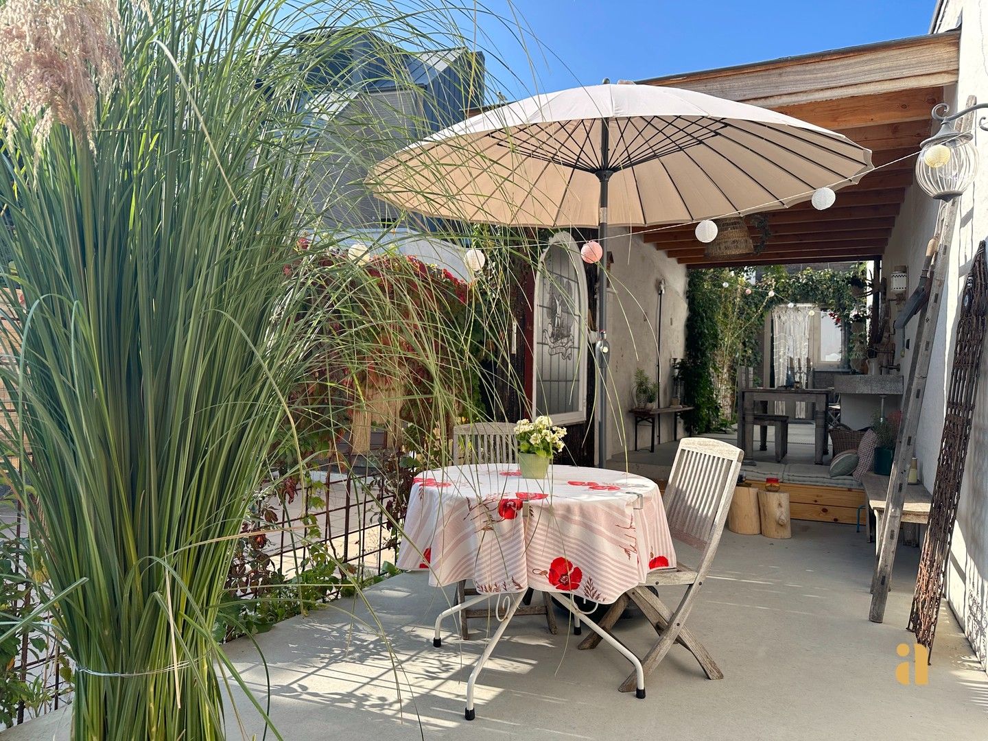 Charmante woning met een groene oase als tuin foto 6