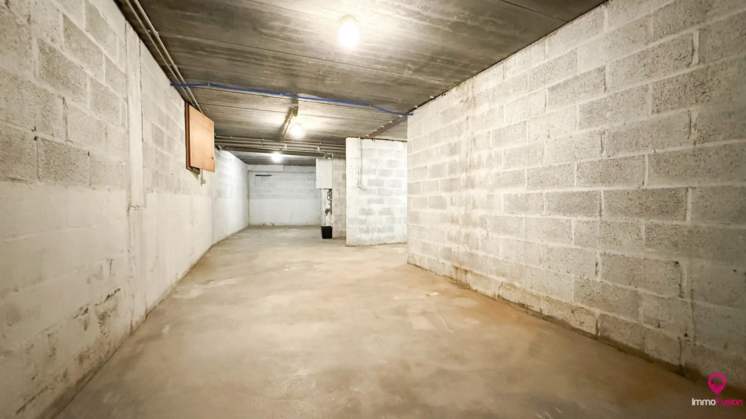 Handelspand met woonst op zeer goede commerciele ligging! foto 45