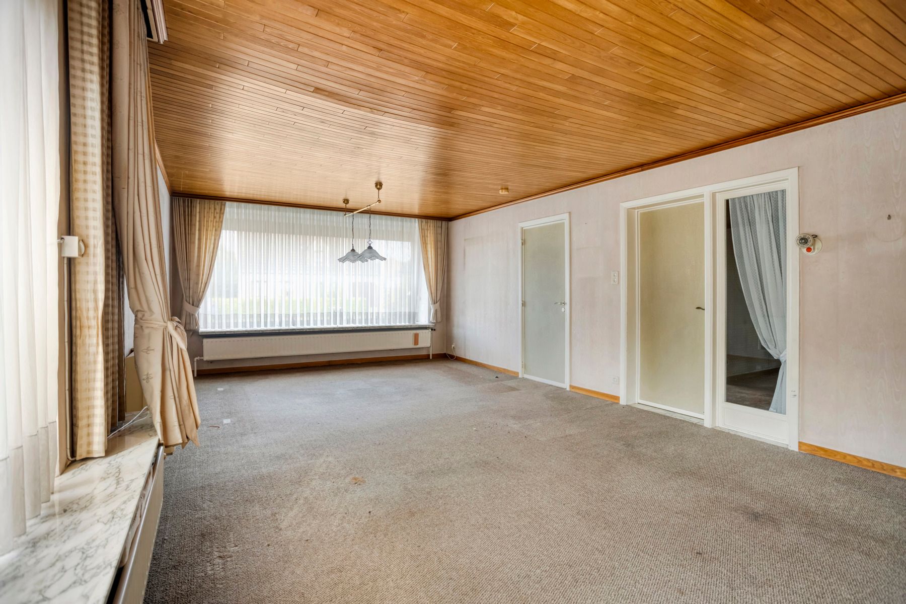Te renoveren woning met 3 slaapkamers en tuin. foto 6