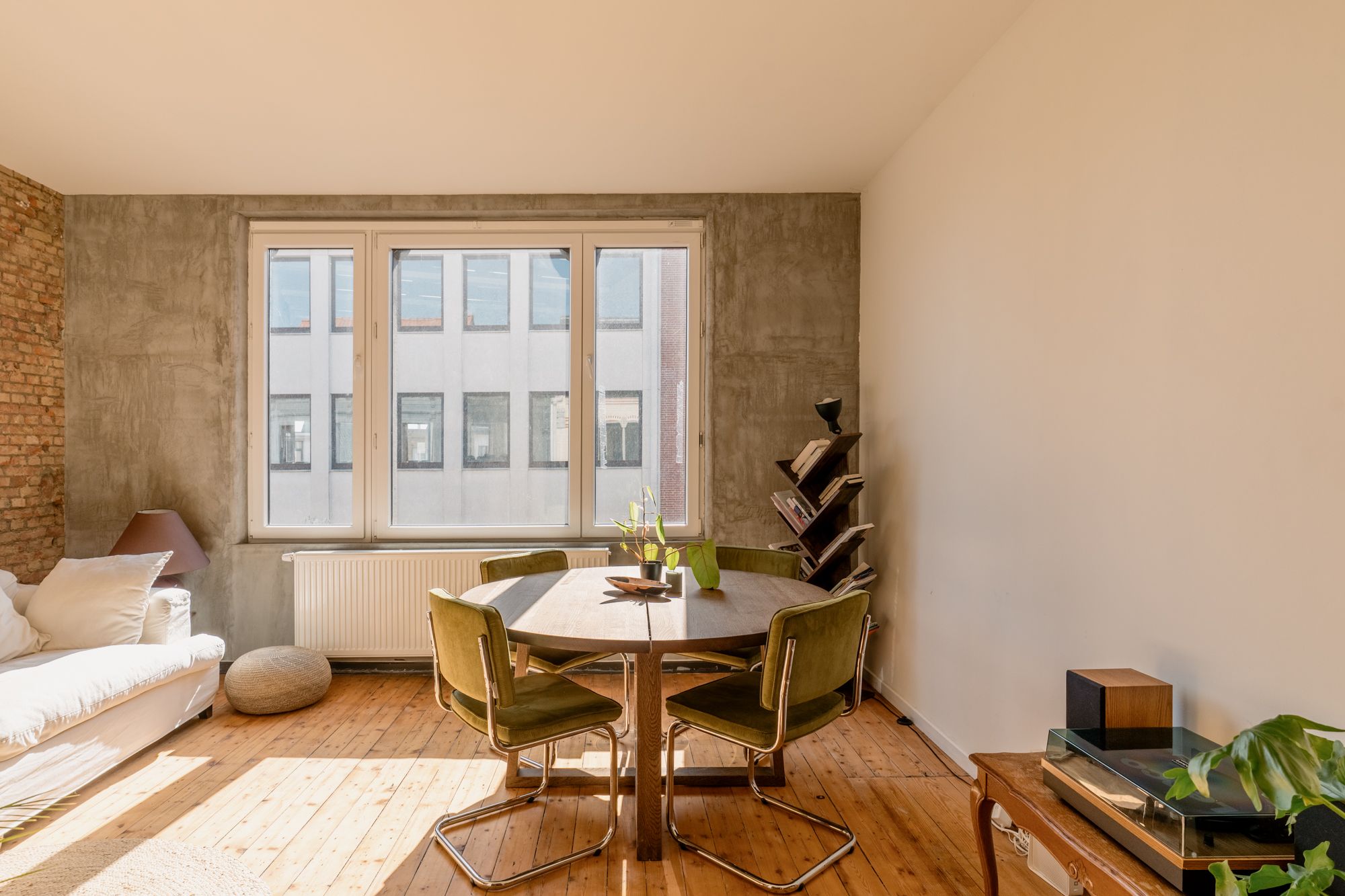 Origineel duplex appartement nabij de up and coming neighbourhoud: Slachthuiswijk foto 2