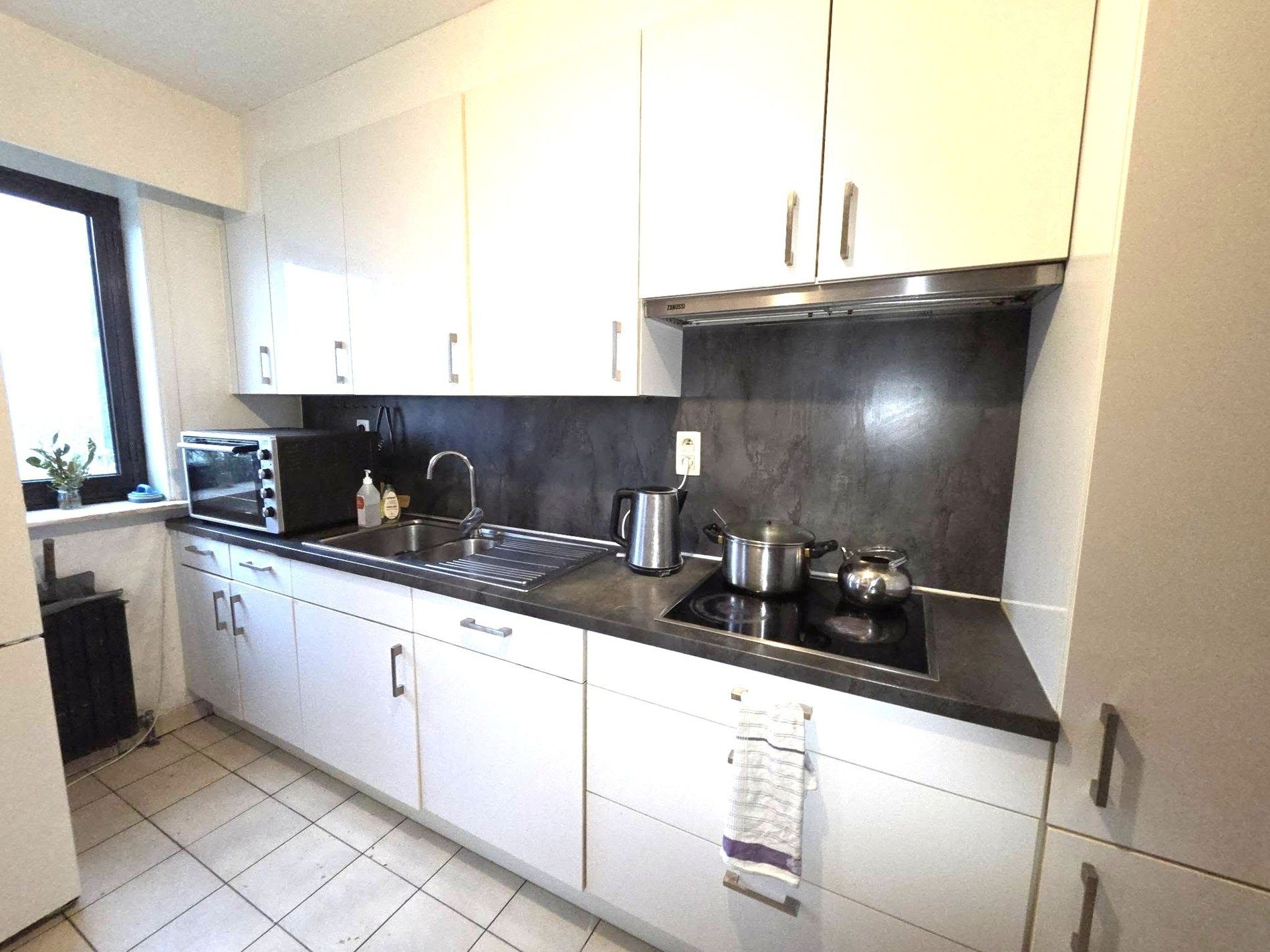 Charmante bel-etagewoning met 3 slaapkamers, ruime garage en zolder foto 6