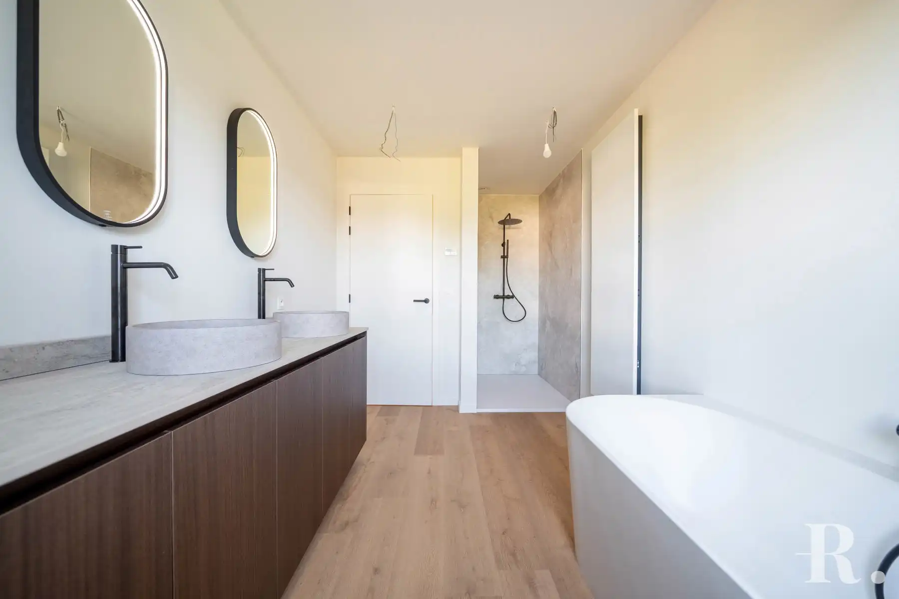 Stijlvolle energiezuinige nieuwbouwwoning foto 16