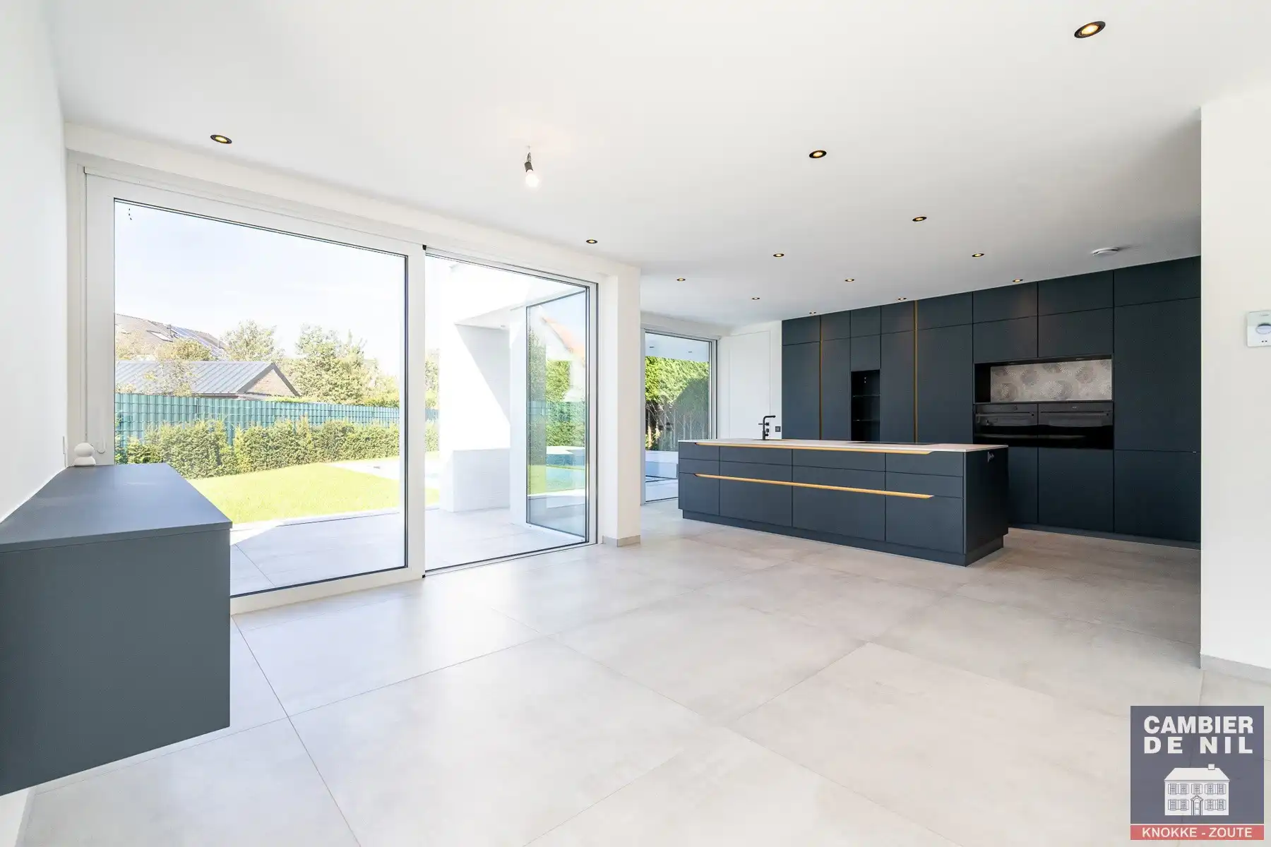 Prachtige ongemeubelde nieuwbouwwoning nabij het centrum van Knokke, gelegen in het rustige Izabellapolder. foto 11