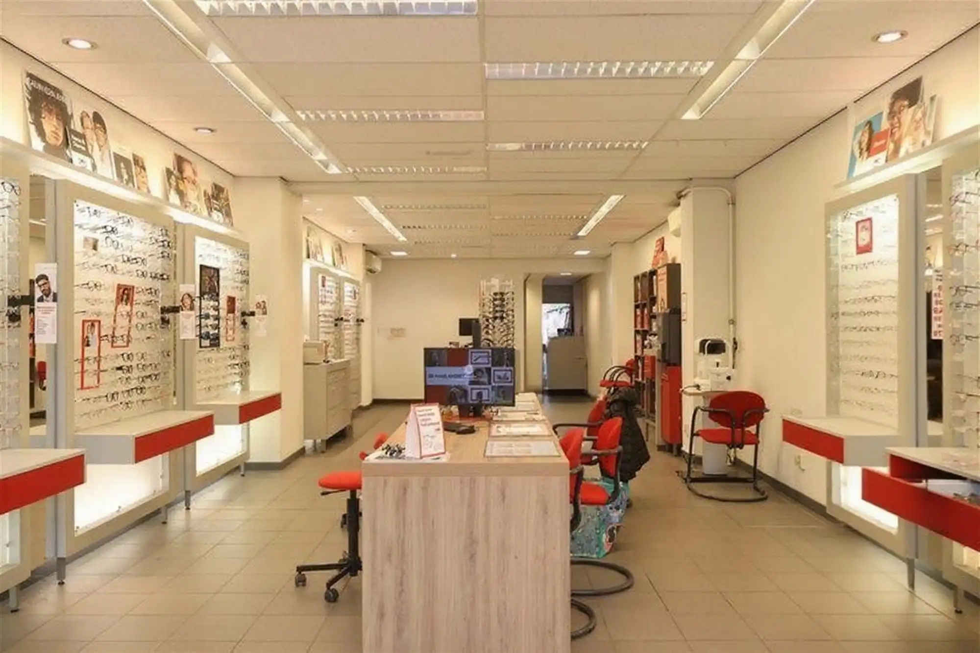 Opbrengsteigendom - handelshuis met te renoveren duplex + tuin + atelier foto 2