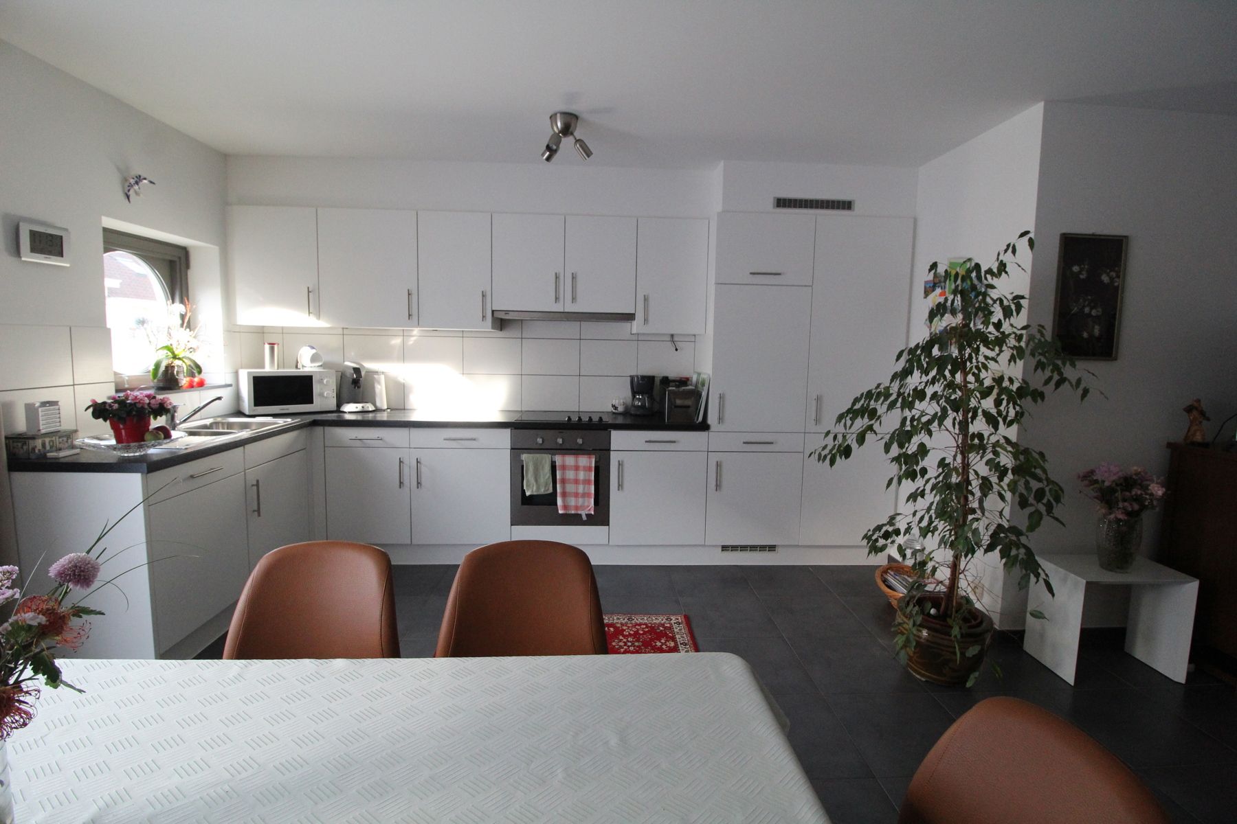 Centrum Schepdaal: gelijkvloers appartement met parking foto 6