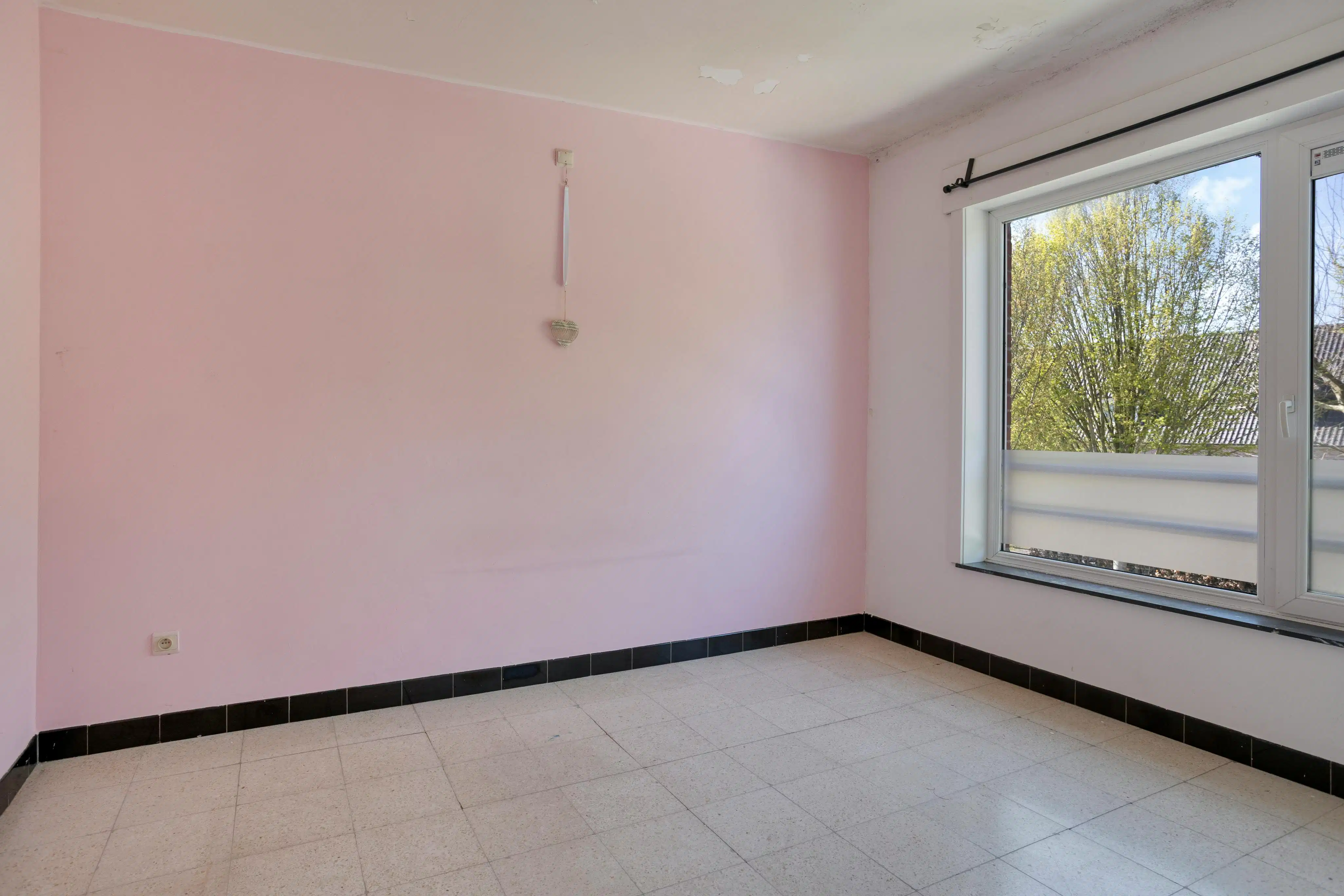 Halfopen bebouwing te koop in Zedelgem met 3 slaapkamers foto 7