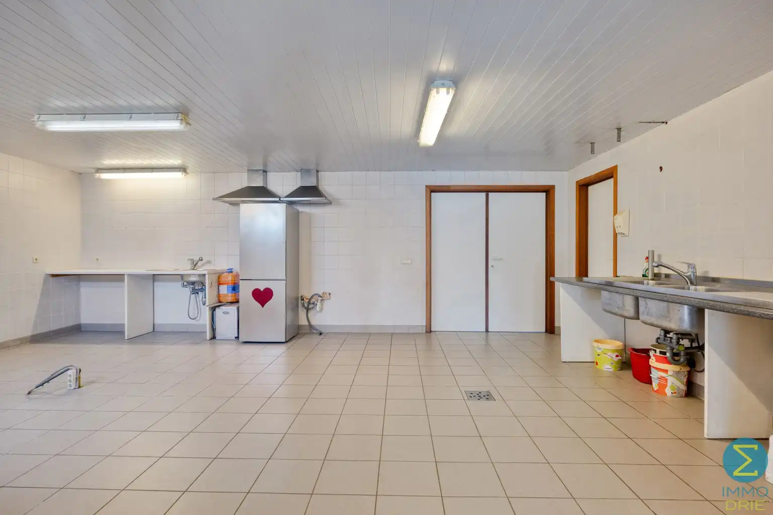 Woning met gelijkvloerse handelsruimte nabij het centrum foto 8