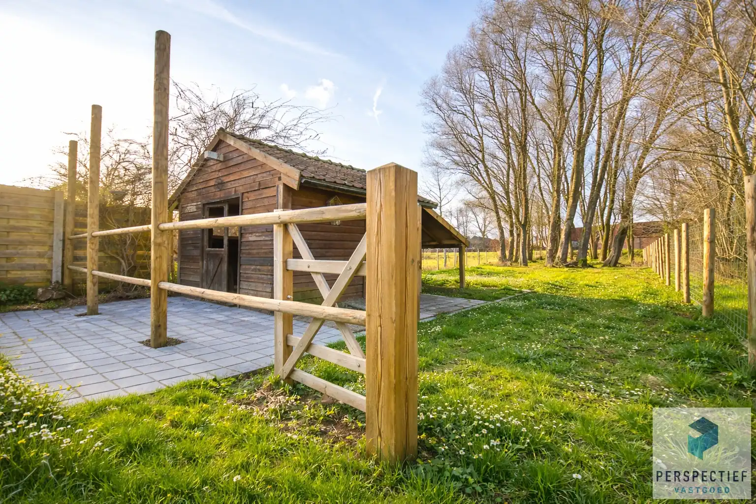 Ruime woning met tuin, kleine weide & bijgebouw gelegen in landelijke omgeving in Oedelem op  1 365 m² foto 5