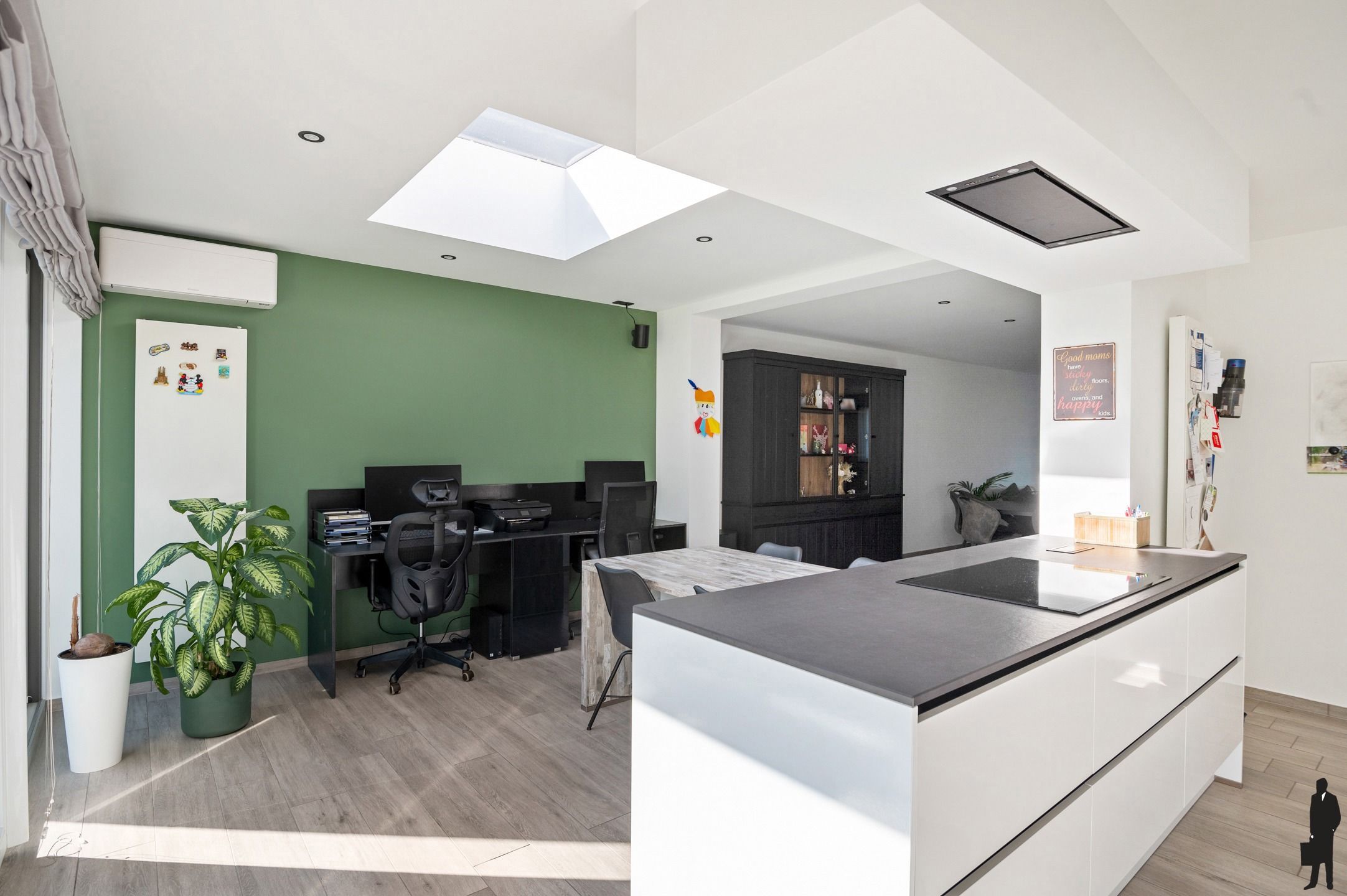 Welgelegen gerenoveerde woning met 3 slpks, 2 badks en tuin foto 8