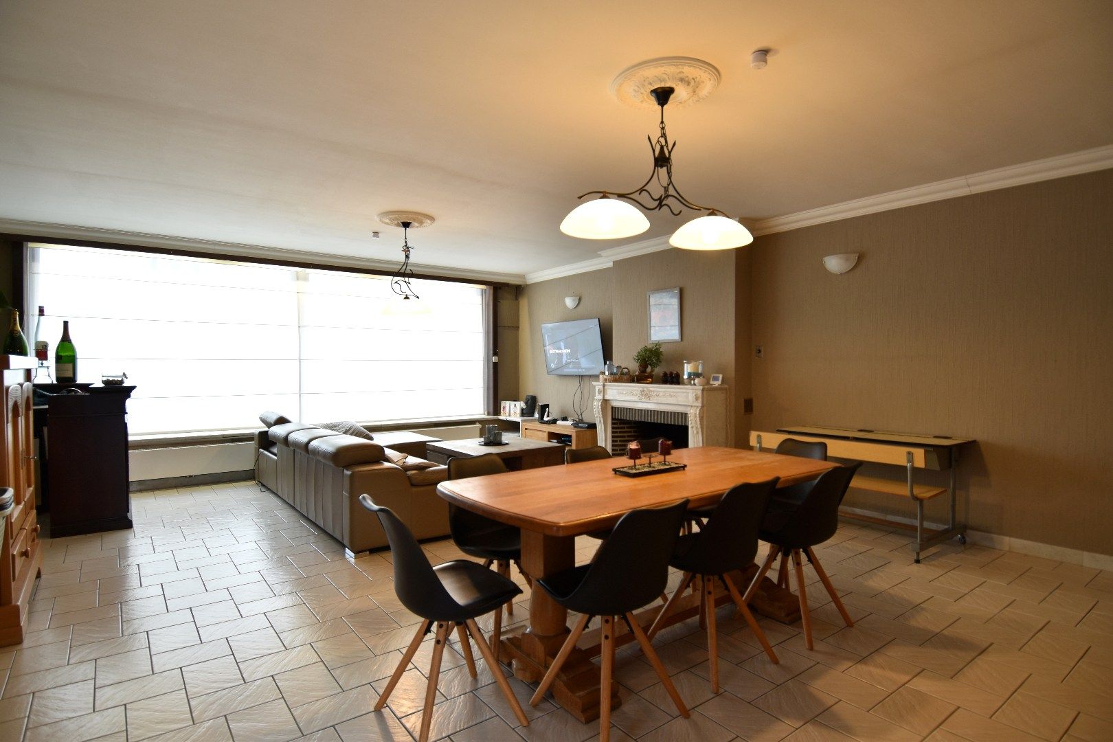 Charmante woning met 3 slaapkamers (mogelijkheid tot meer), dubbele garage en tuin te koop in Lendelede foto 4