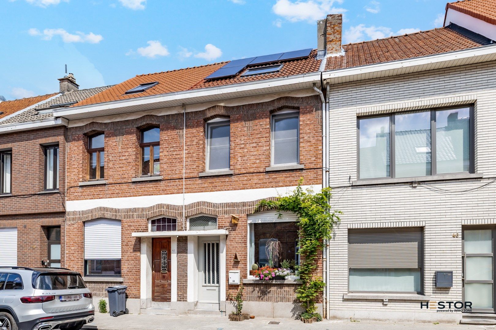 Hoofdfoto van de publicatie: Charmante woning nabij het centrum van Sint-Niklaas