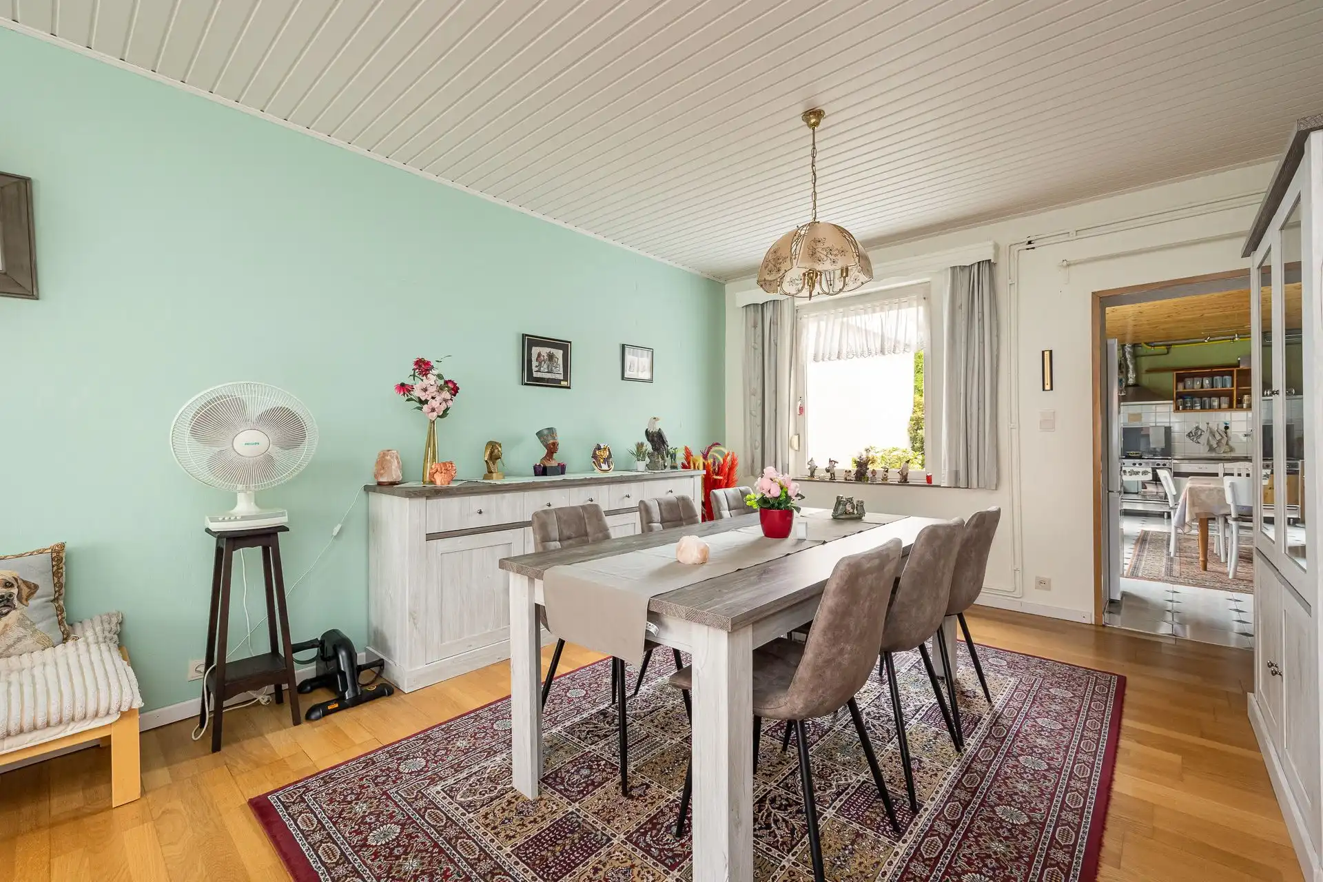 Te renoveren woning met potentieel vlakbij centrum foto 5