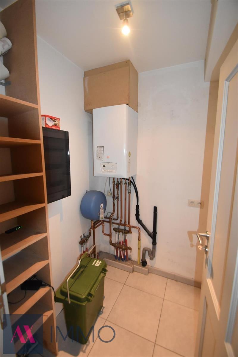 Instapklaar 1 slpk-appartement nabij winkels en openbaar vervoer! foto 10