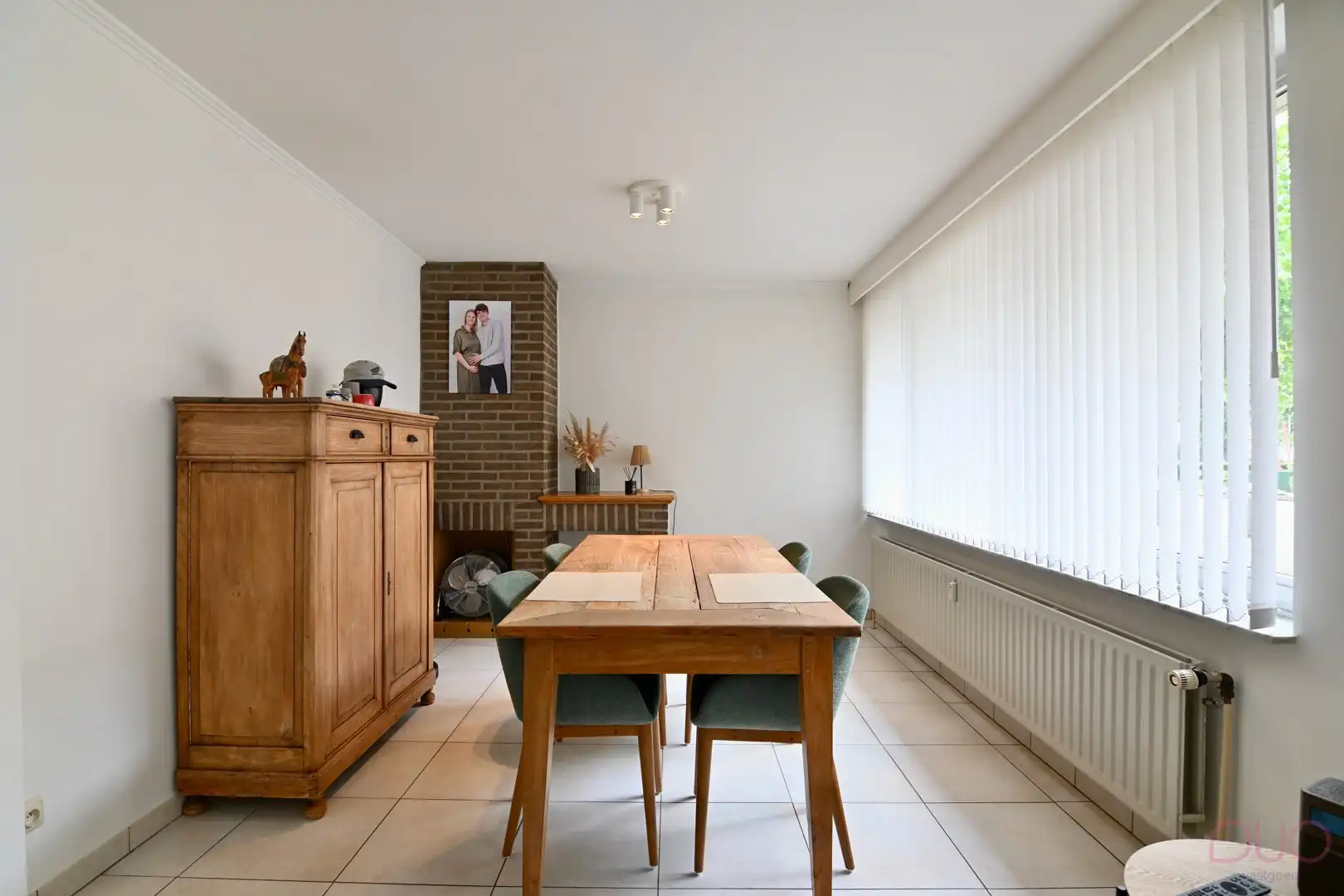 Instapklaar gelijkvloers appartement met 2 slaapkamers en garagebox op een toplocatie foto 3