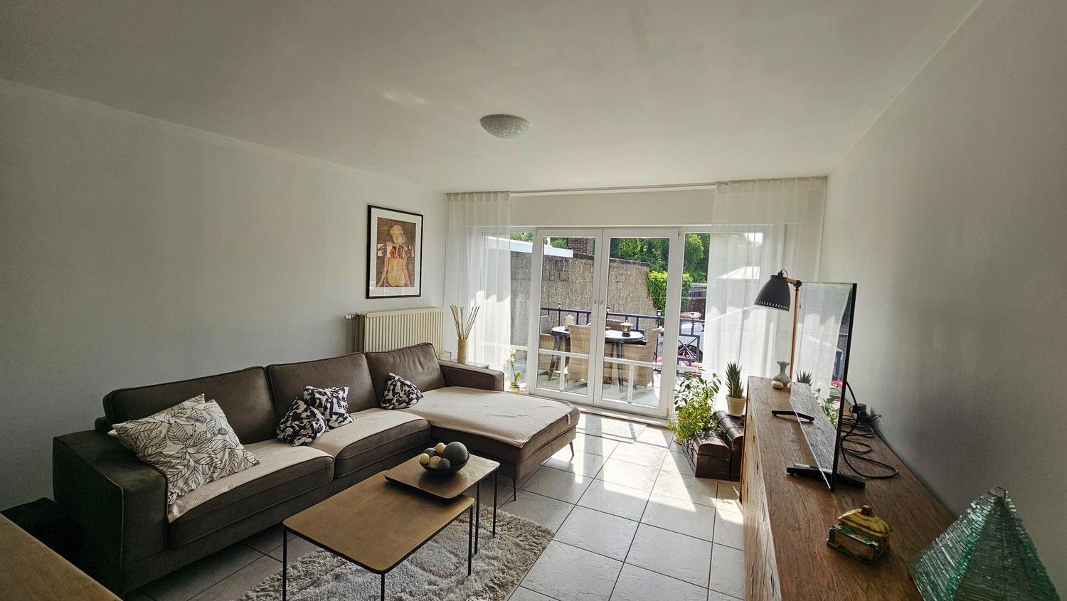 Gezellig en comfortabel appartement op het gelijkvloers in Maasmechelen. foto 2