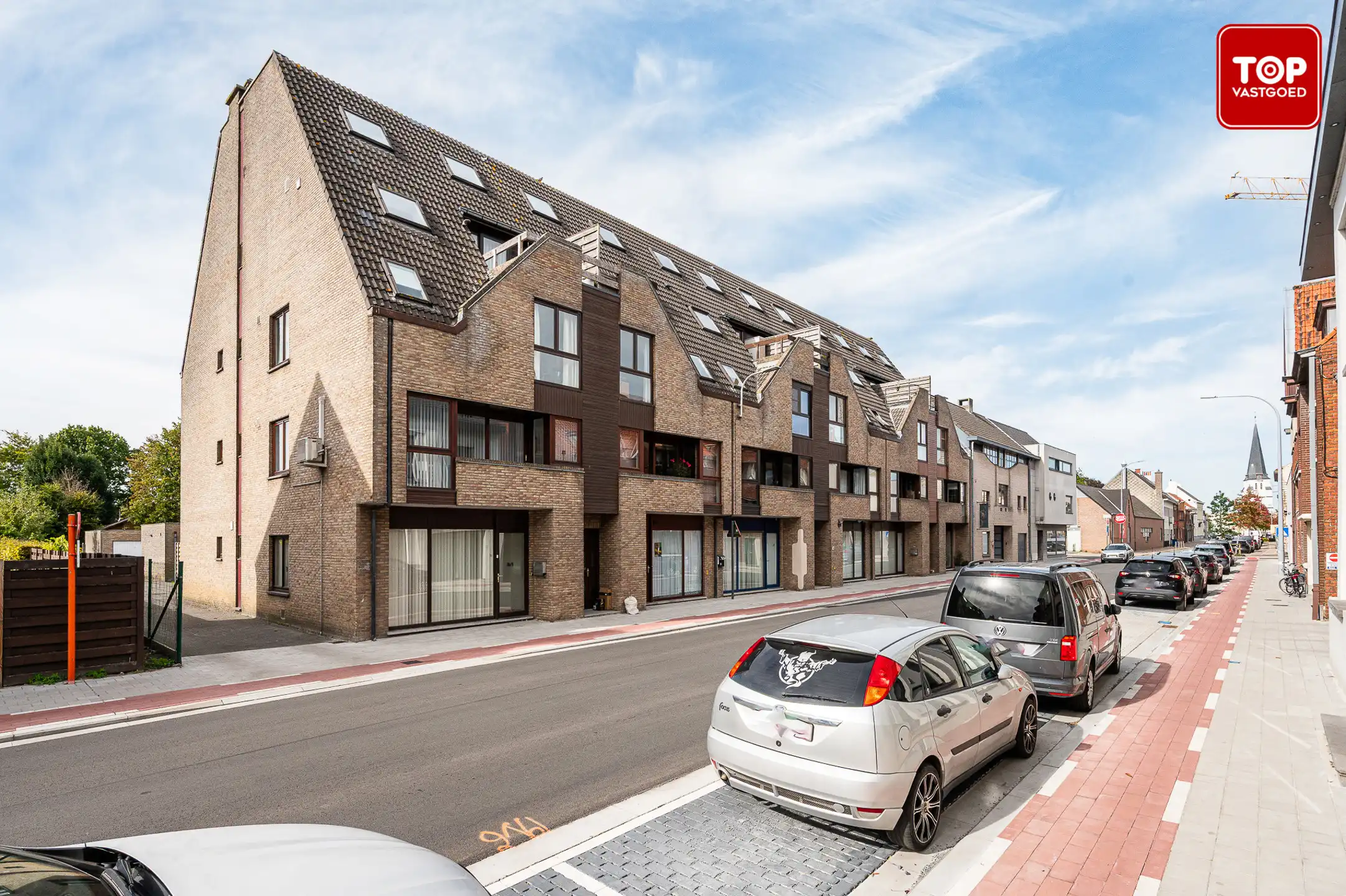 Ruim en lichtrijk 2 slaapkamerappartement in Waarschoot foto {{pictureIndex}}