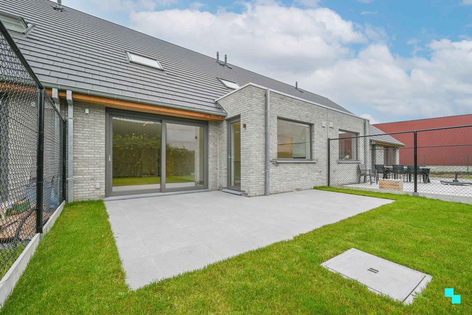 Nieuwbouwwoning met 3 slaapkamers in een rustige verkaveling foto 14