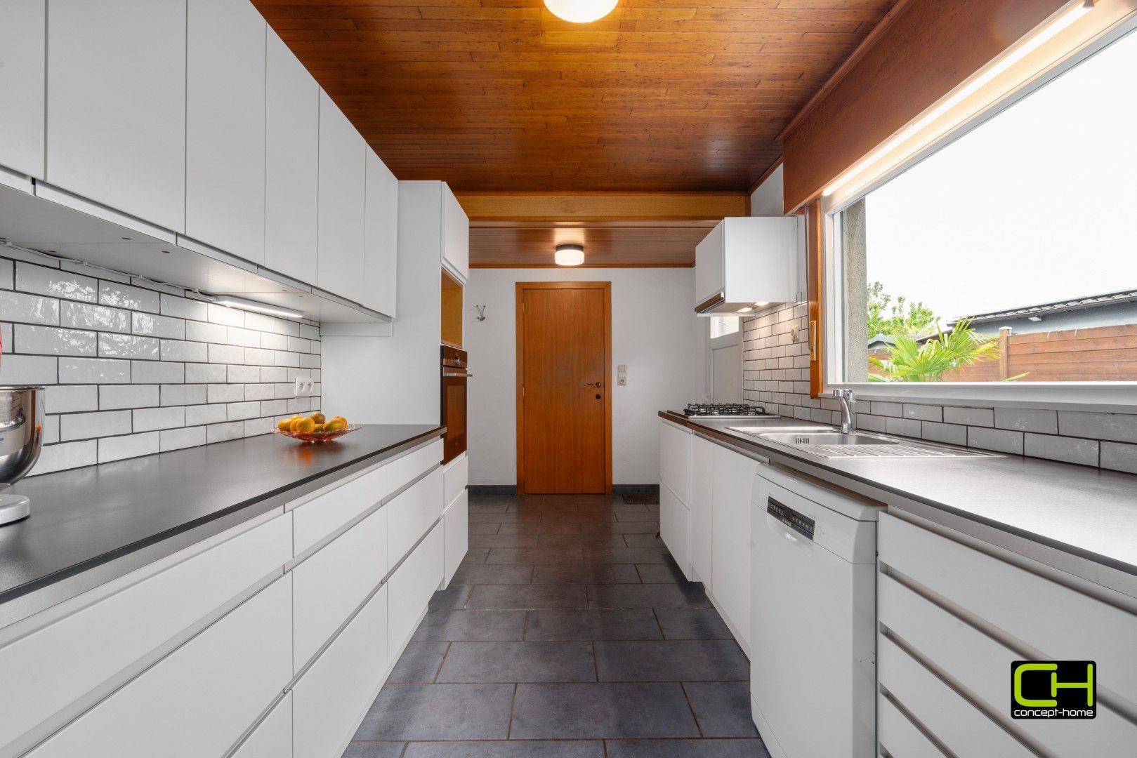 Halfopen bebouwing met tuin te koop in Sleidinge foto 7