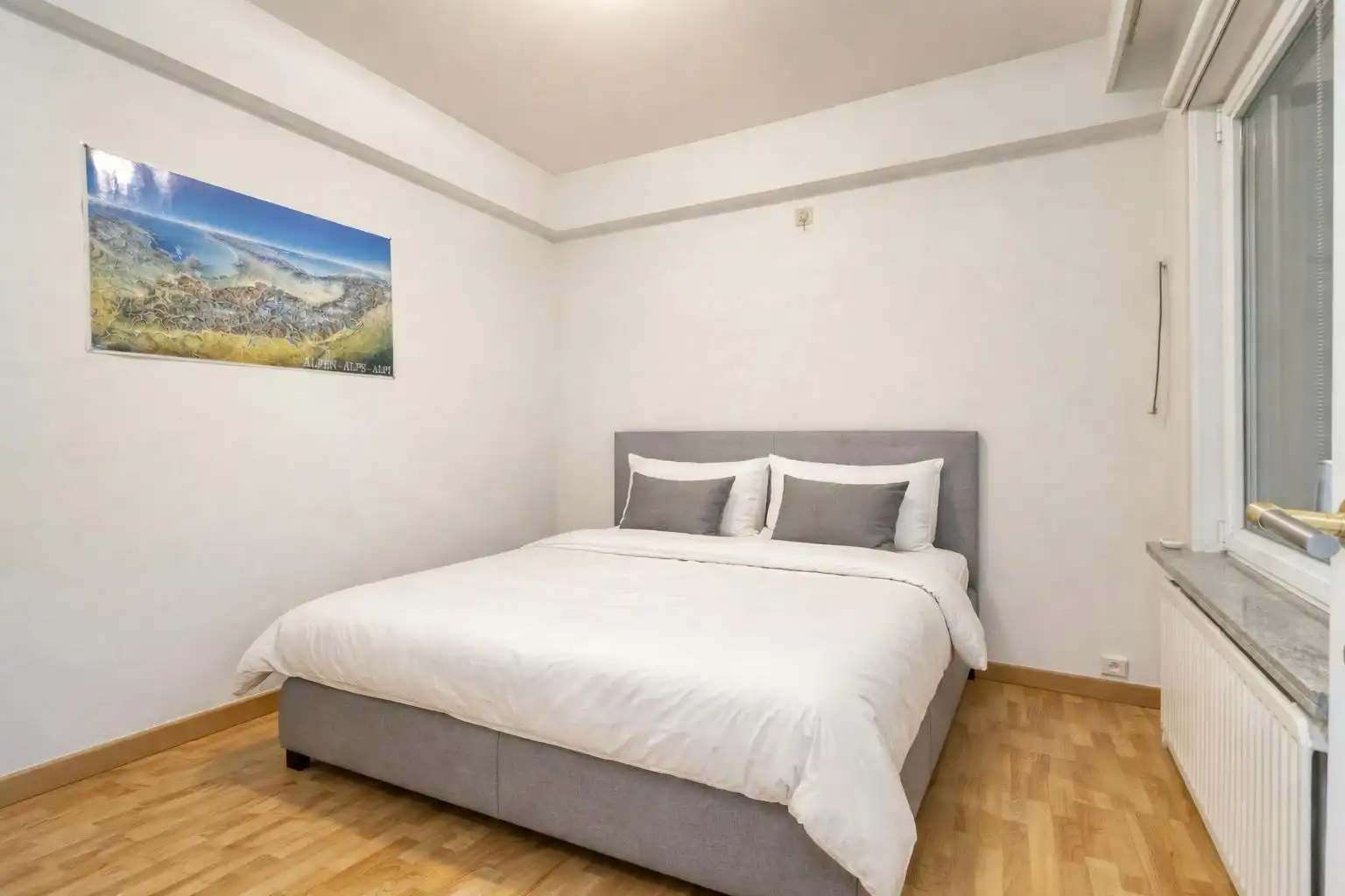 Ruim appartement met 3 slaapkamers te koop in Knokke foto 9