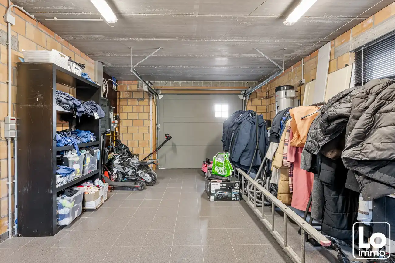 Instap klare ruime open woning met inpandige garage en een zuid georiënteerde tuin op een toplocatie nabij het centrum van Lochristi! foto 13