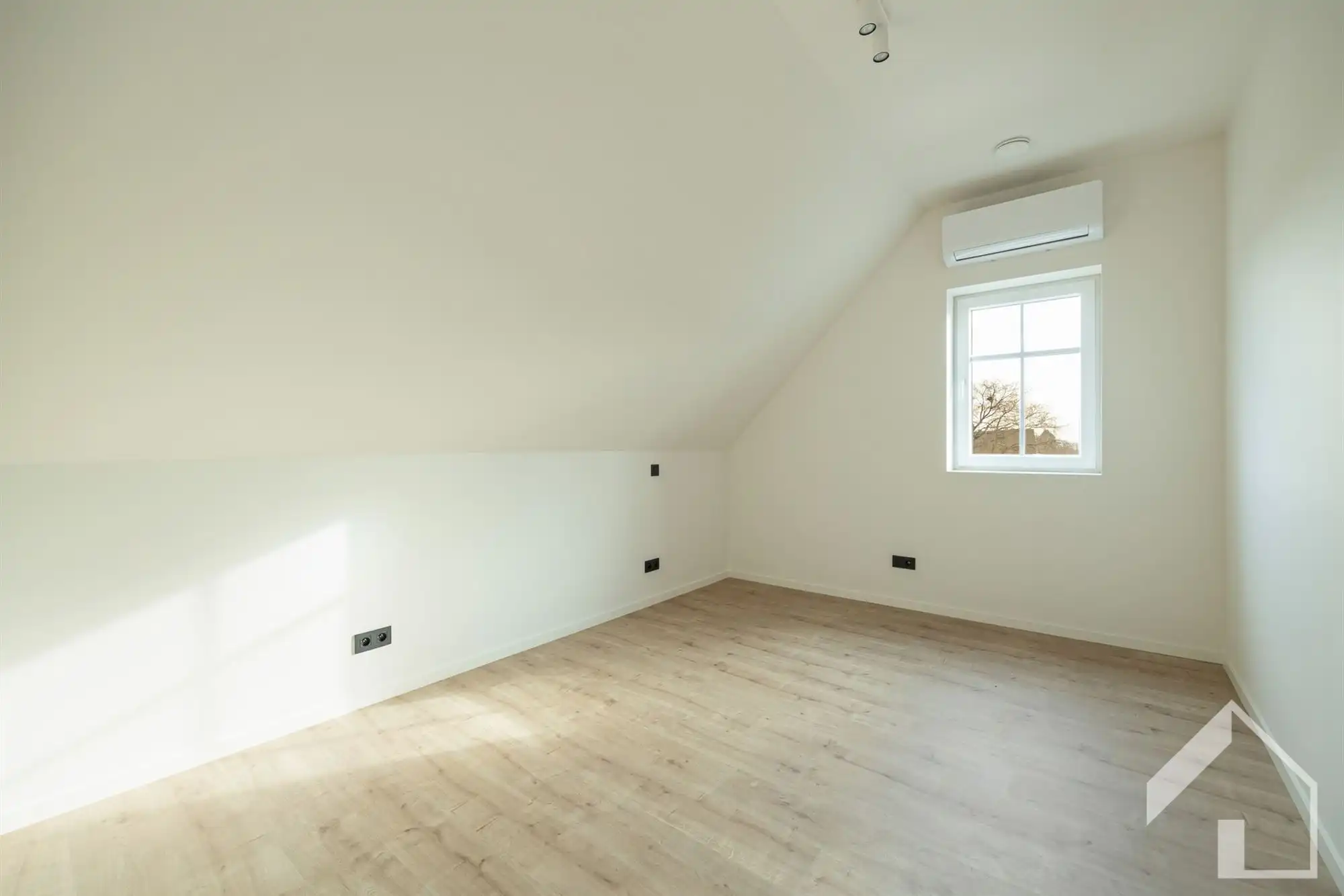 Prachtige nieuwbouwwoning (BEN) voorzien van alle comfort foto 14