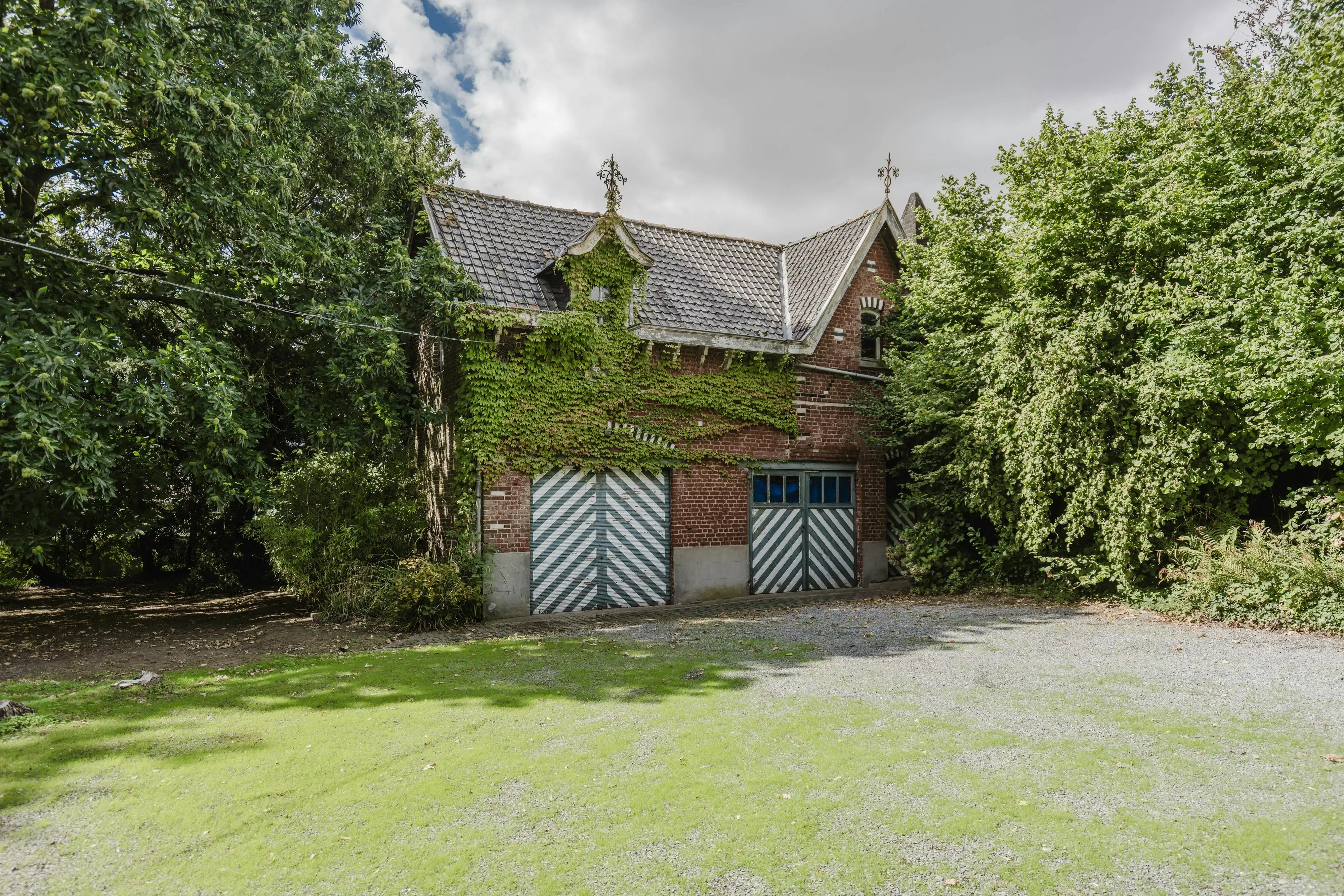 Karaktervol landhuis te koop in Anzegem foto 18