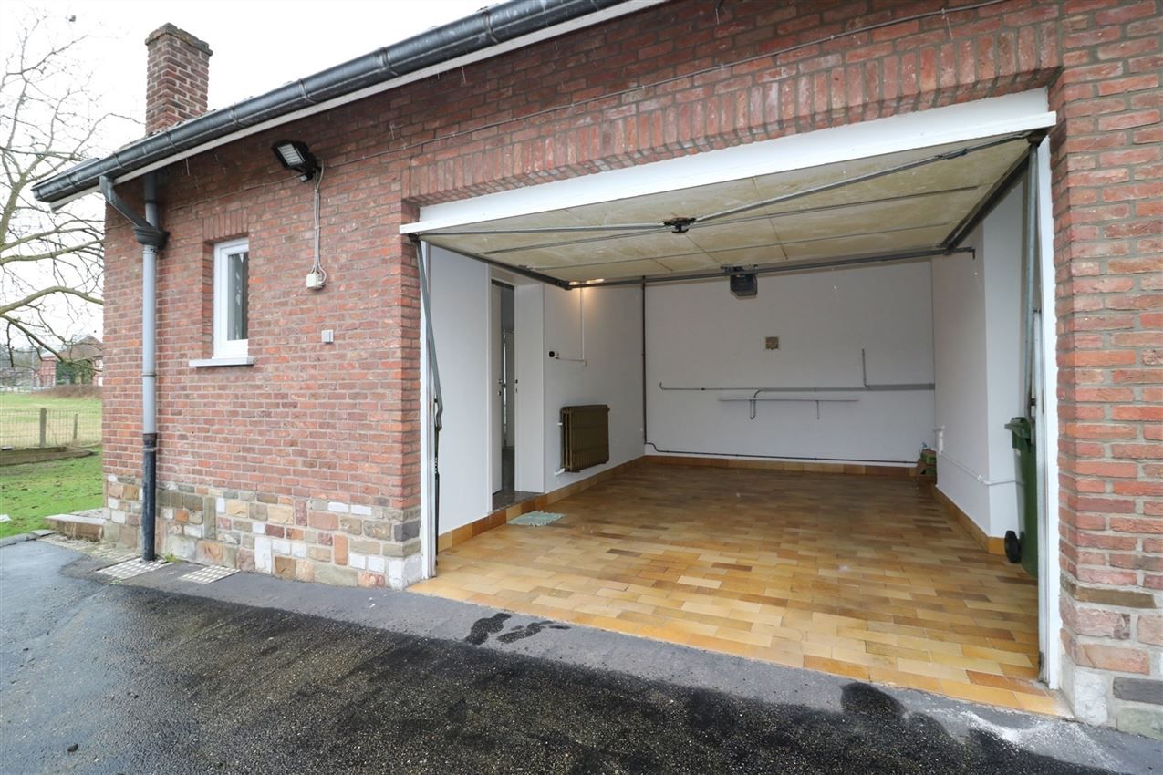 Mooie villawoning met 4 slpk., tuin en garage foto 31