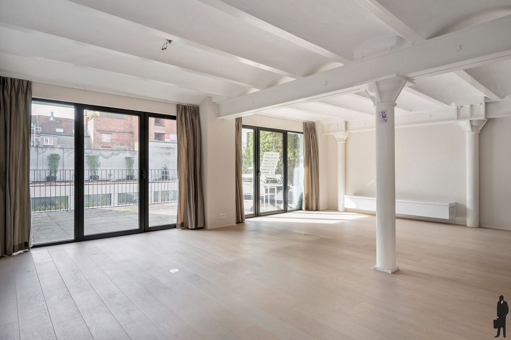 Luxe loft in het bruisende centrum van Antwerpen met zonnig terras foto 6