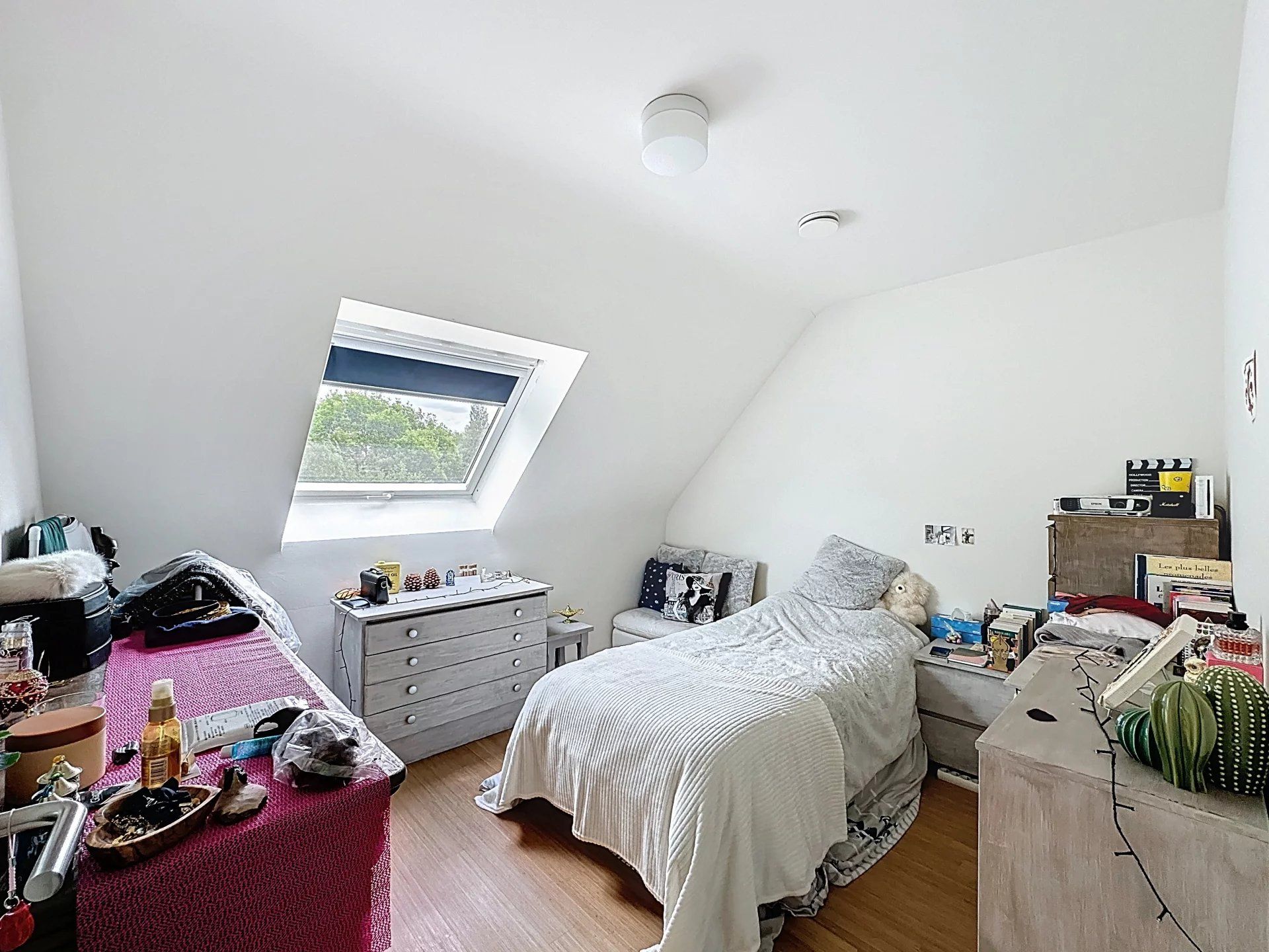 Energiezuinige woning met 3 slaapkamers, 2 badkamers, lift, tuin en terras. foto 21