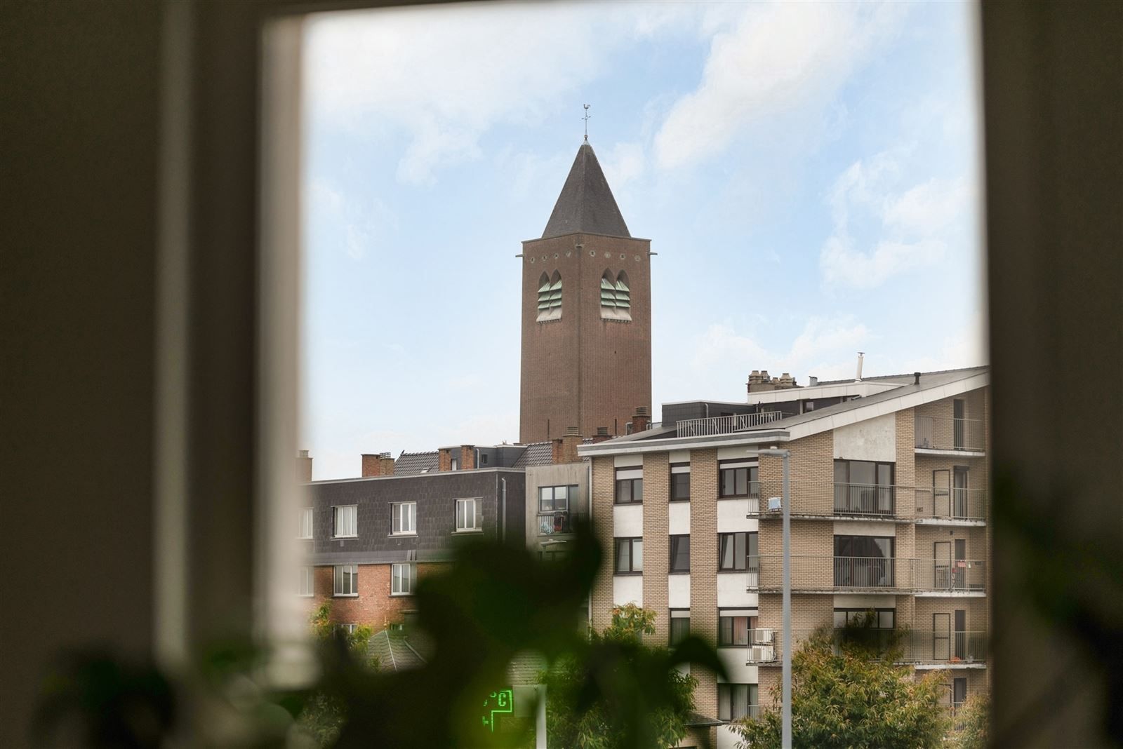 Charmante instapklare woning nabij het centrum van Zottegem! foto 12