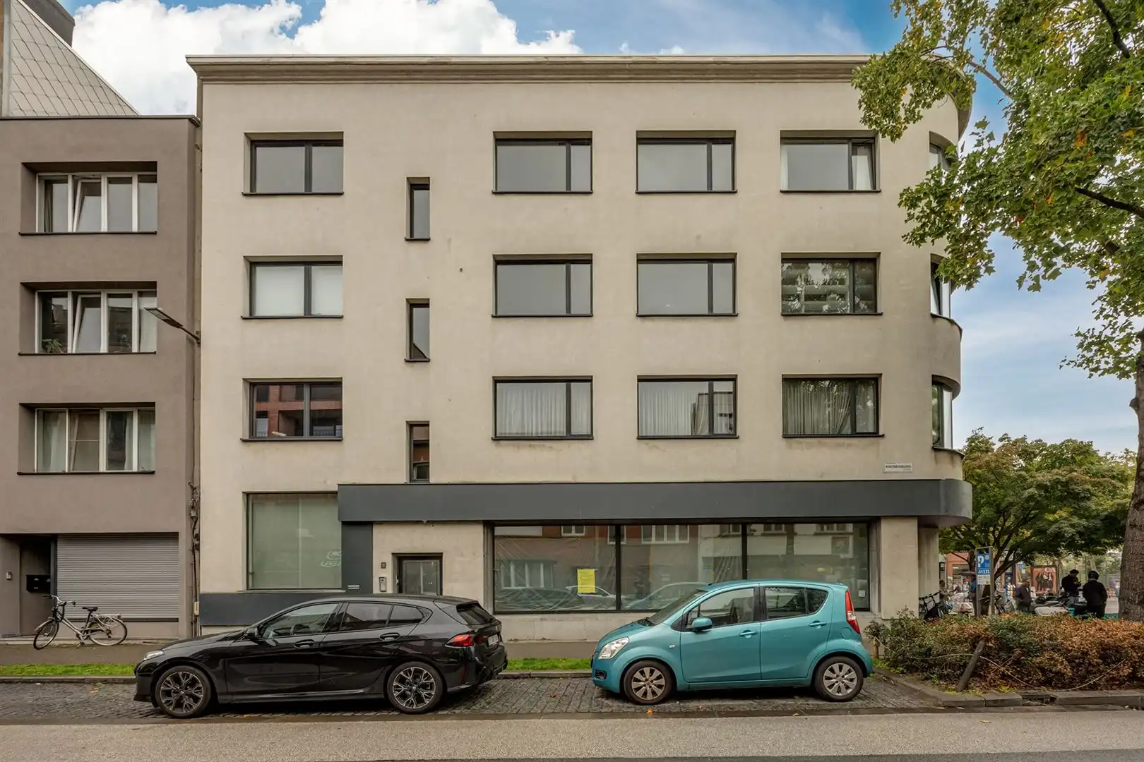 Licht appartement met 2 slaapkamers aan het Zuidpark foto 14