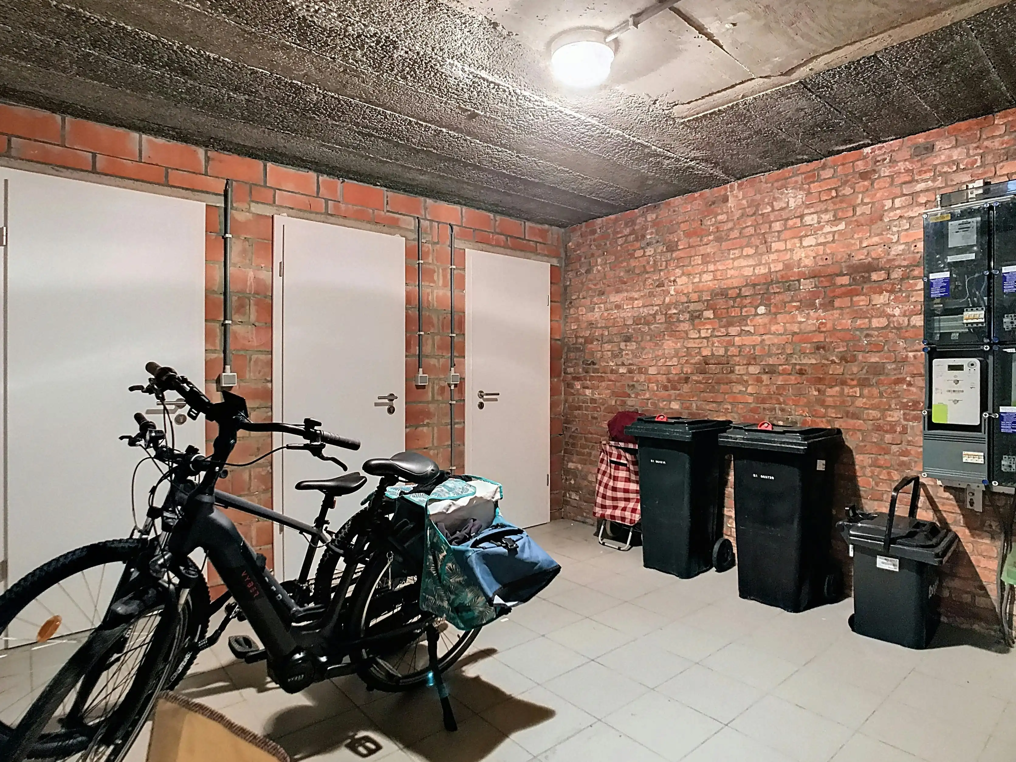 Instapklaar duplex appartement te koop in Kruibeke foto 15