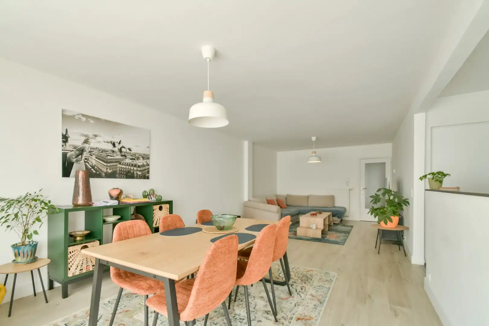 Instapklaar en lichtrijk appartement in centrum Torhout! foto {{pictureIndex}}