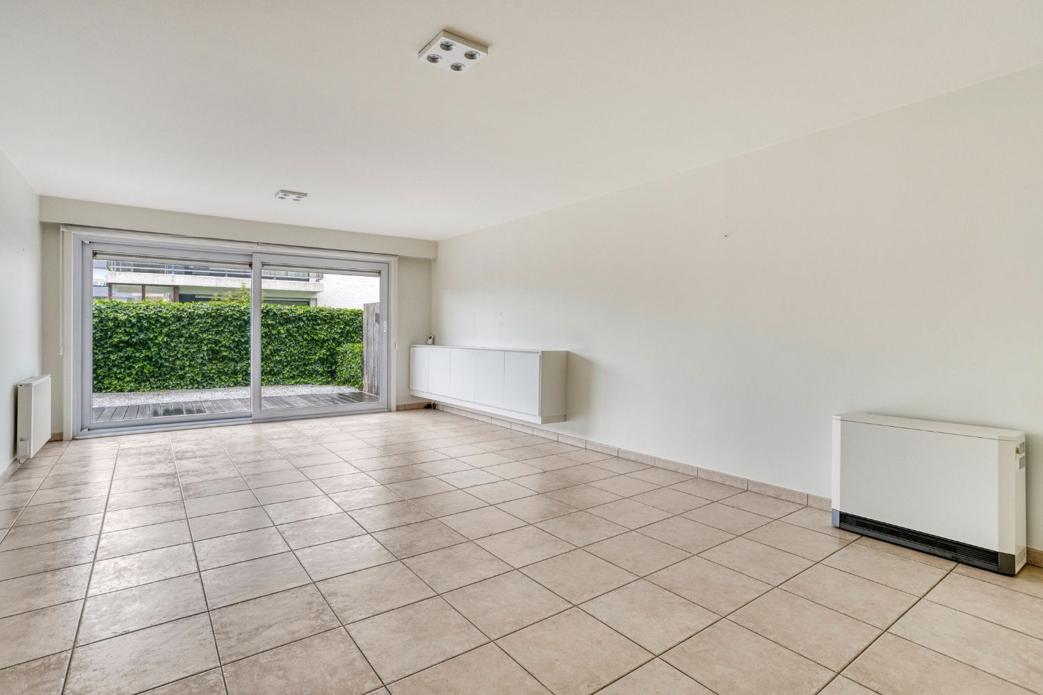 Instapklaar appartement met 1 slaapkamer aan de rand van de Simliwijk foto 2