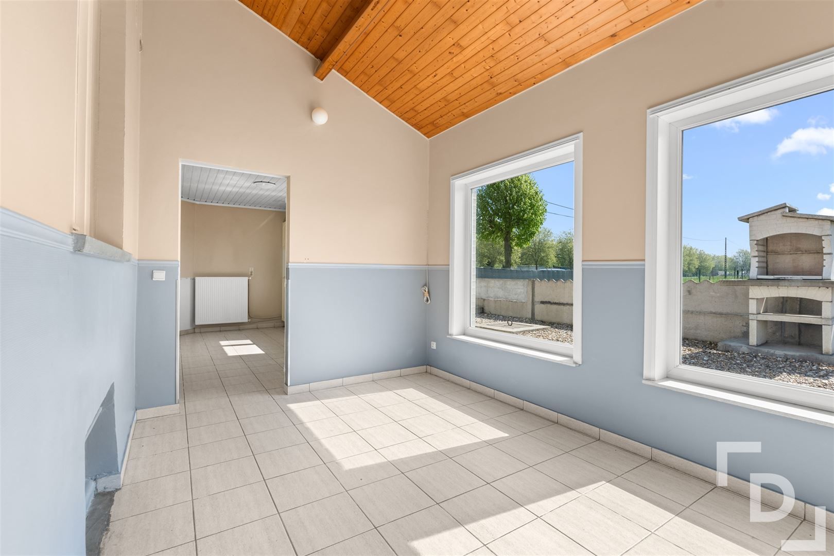Vrijstaande woning op ruim perceel te koop te Vlamertinge. foto 16