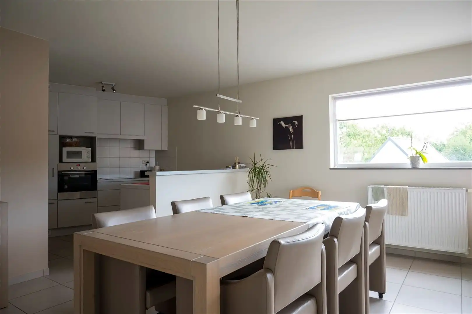 App met 2 slpk en garage dichtbij centrum foto 6