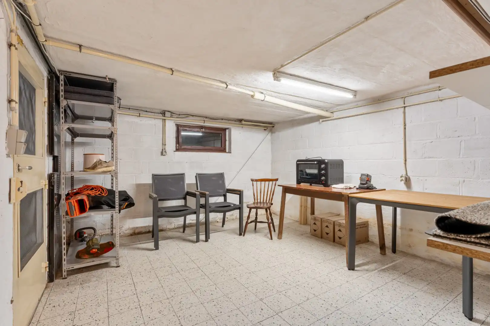 Zeer goed onderhouden gelijkvloerse gezinswoning op een riant perceel van 19a75ca op een rustige locatie te Schalkhoven, een deelgemeente van Hoeselt.  foto 35