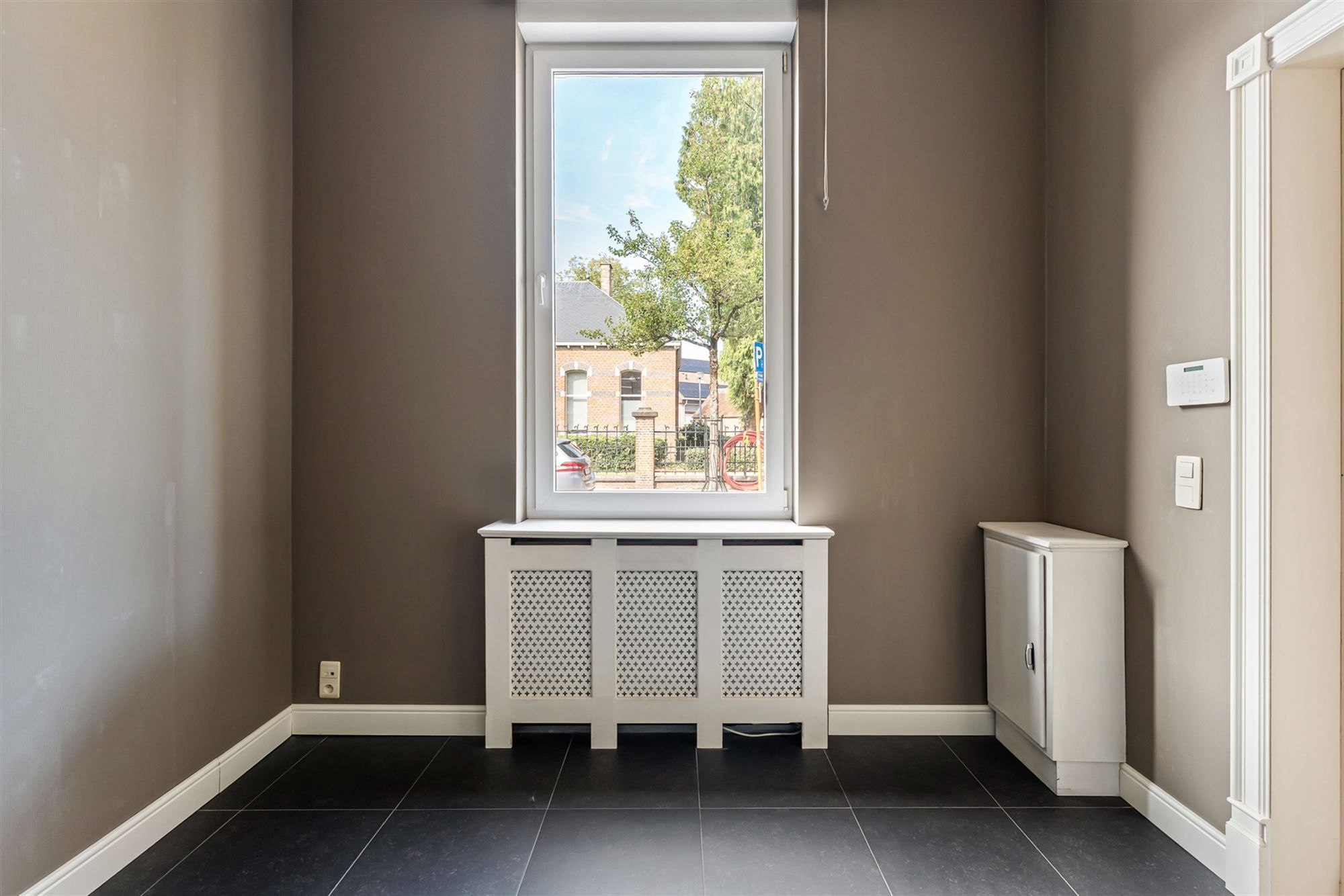 PRACHTIG INSTAPKLAAR HERENHUIS IN GEEL CENTRUM  foto 13