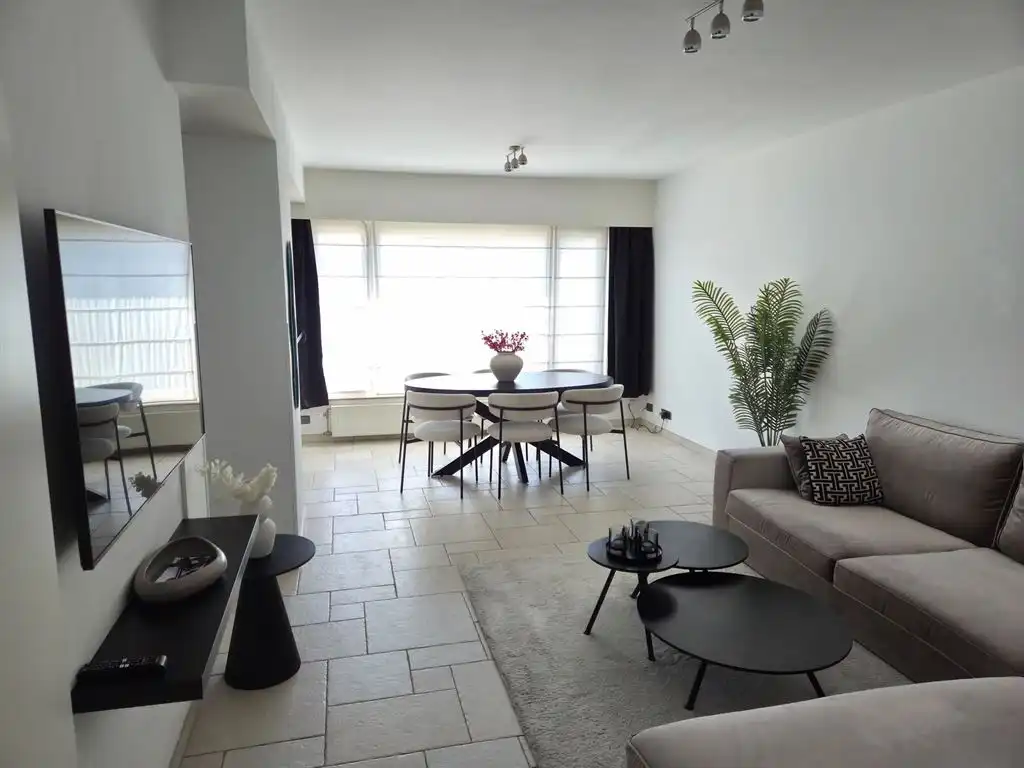 Eerste verdieping appartement foto 2