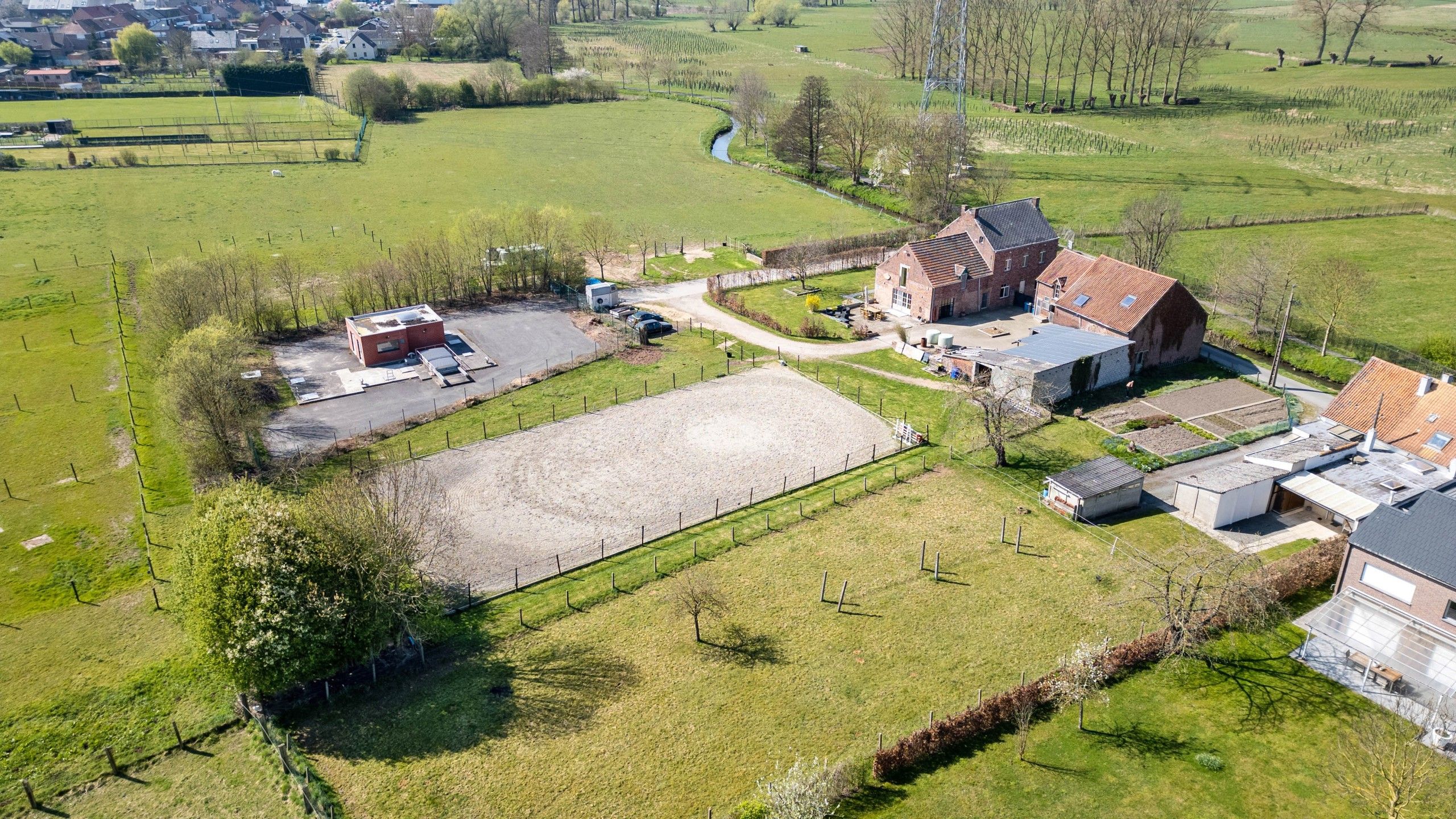  MERCHTEM - Deels gerenoveerde hoeve met stallen op 3,5Ha foto 31
