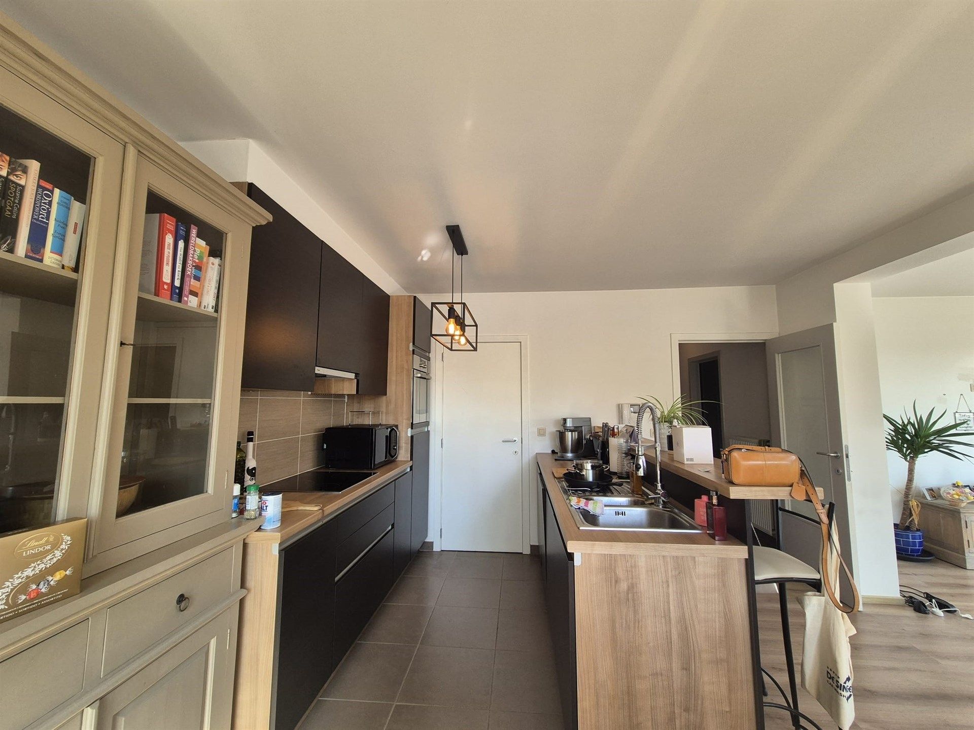 Ruim instapklaar appartement gelegen in privé domein. foto 5