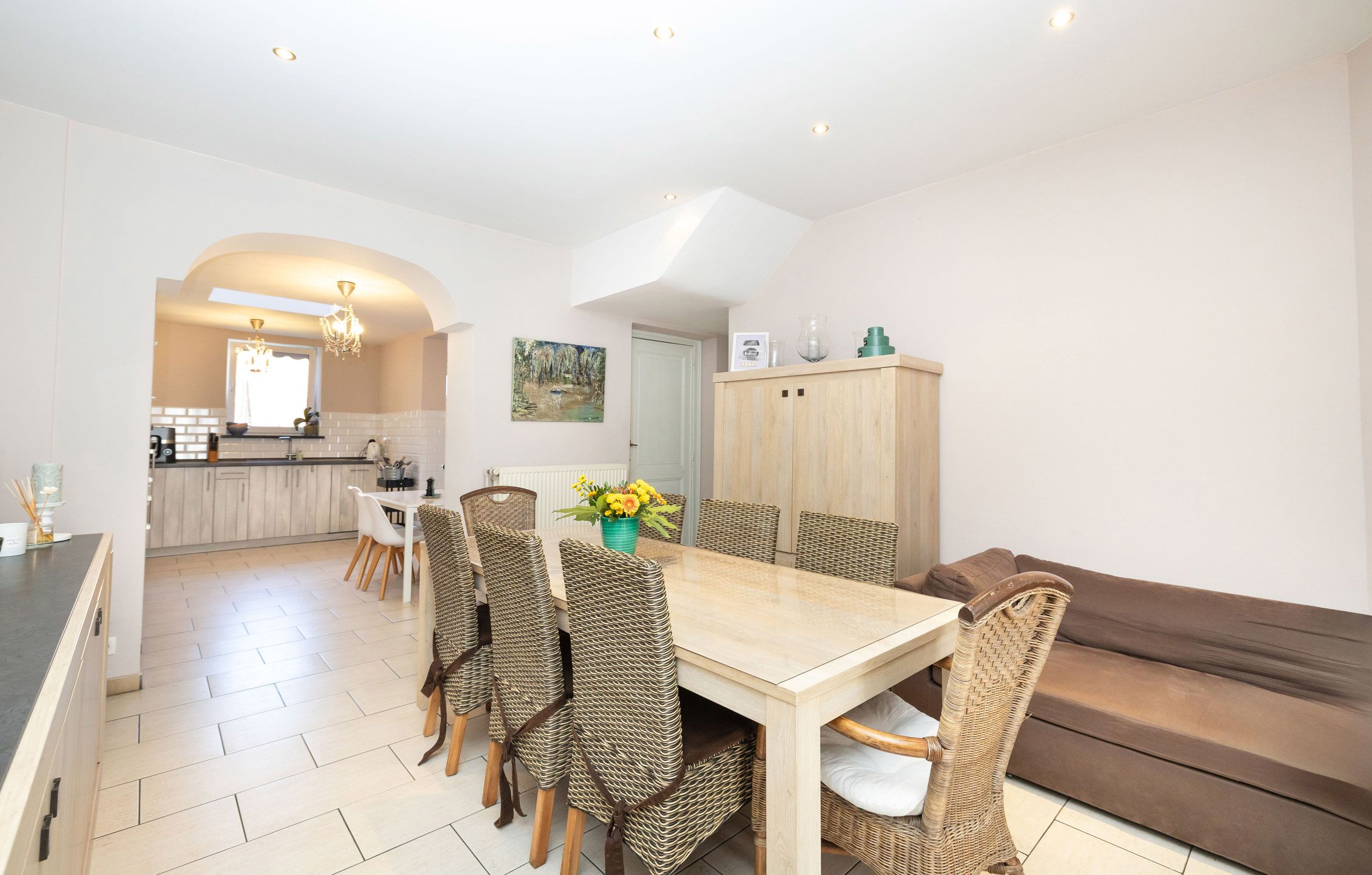 Charmant huis met 5 slaapkamers van ± 200 m² foto 4