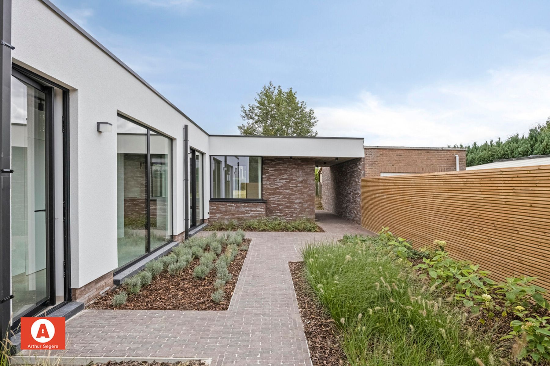 Unieke vernieuwbouwwoning op toplocatie in Opdorp foto 3