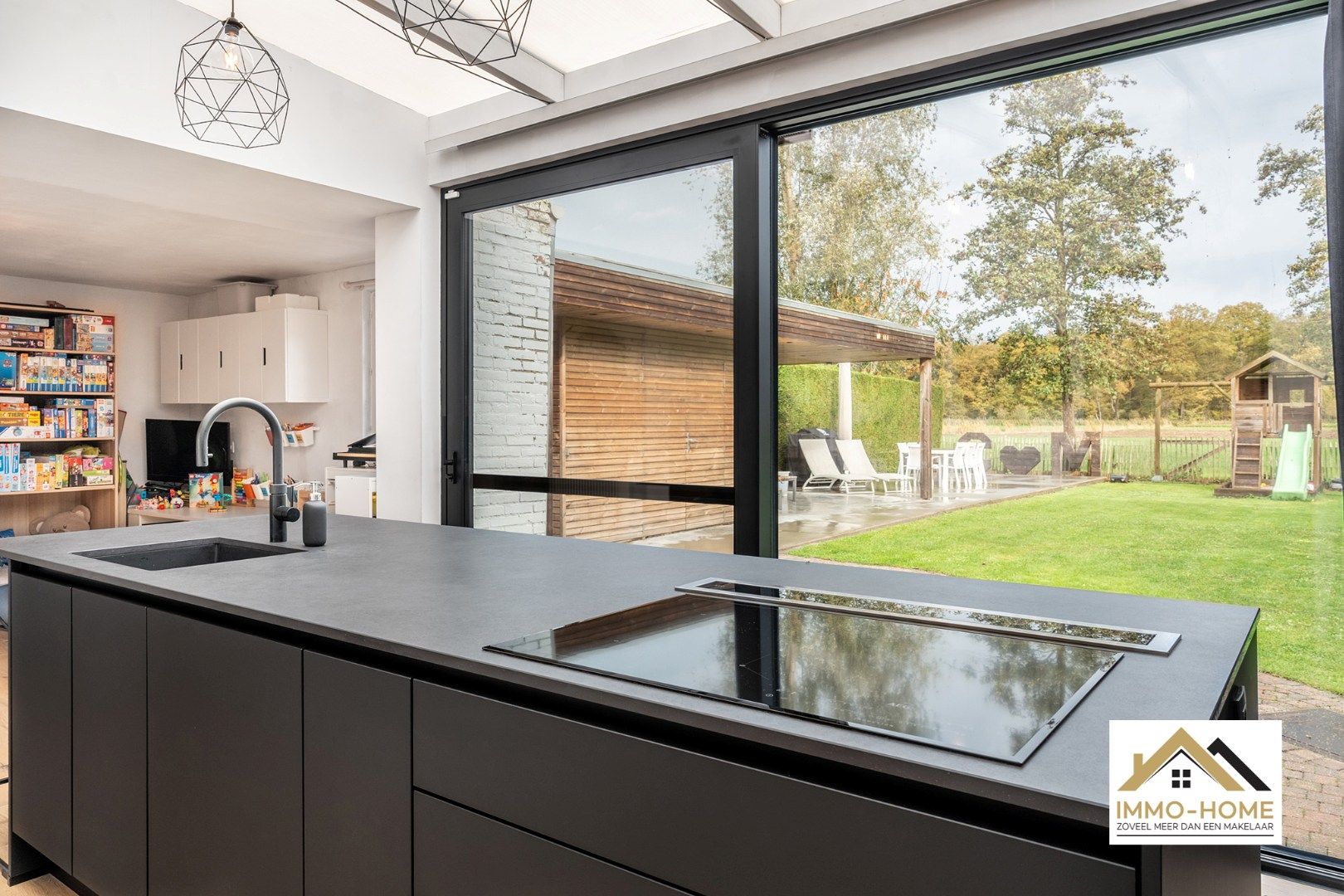 Prachtige gerenoveerde HOB met landelijk uitzicht!  foto 7