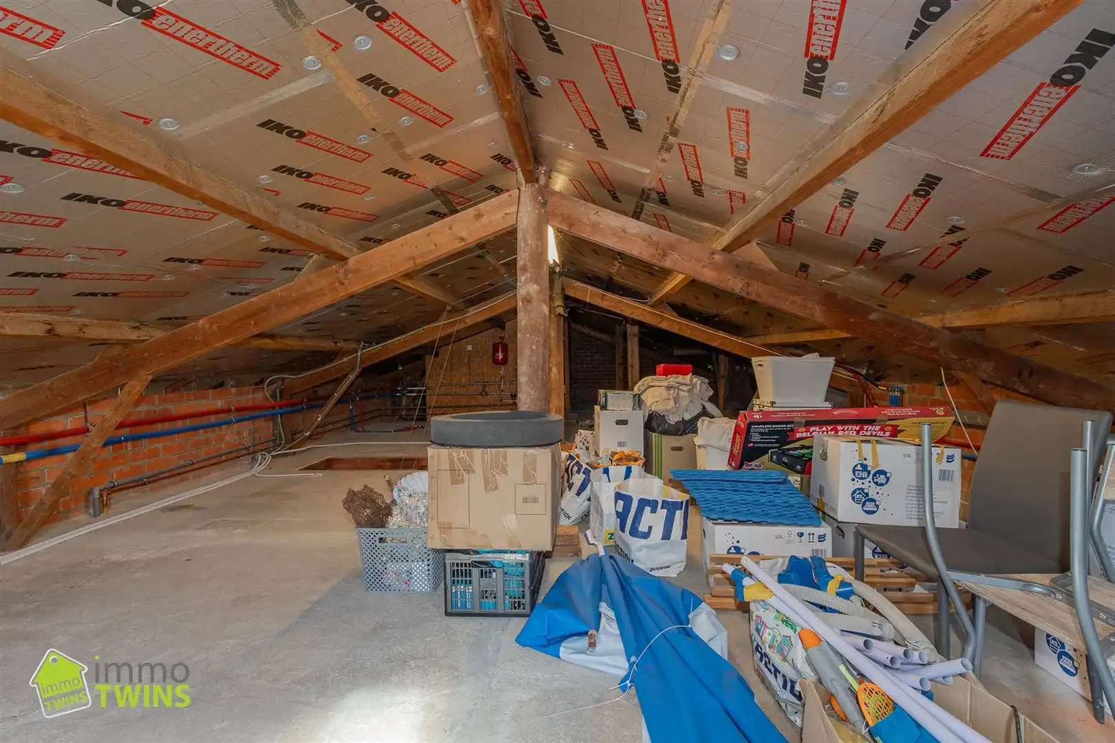 Bungalow in uiterst rustige en groene omgeving foto 16