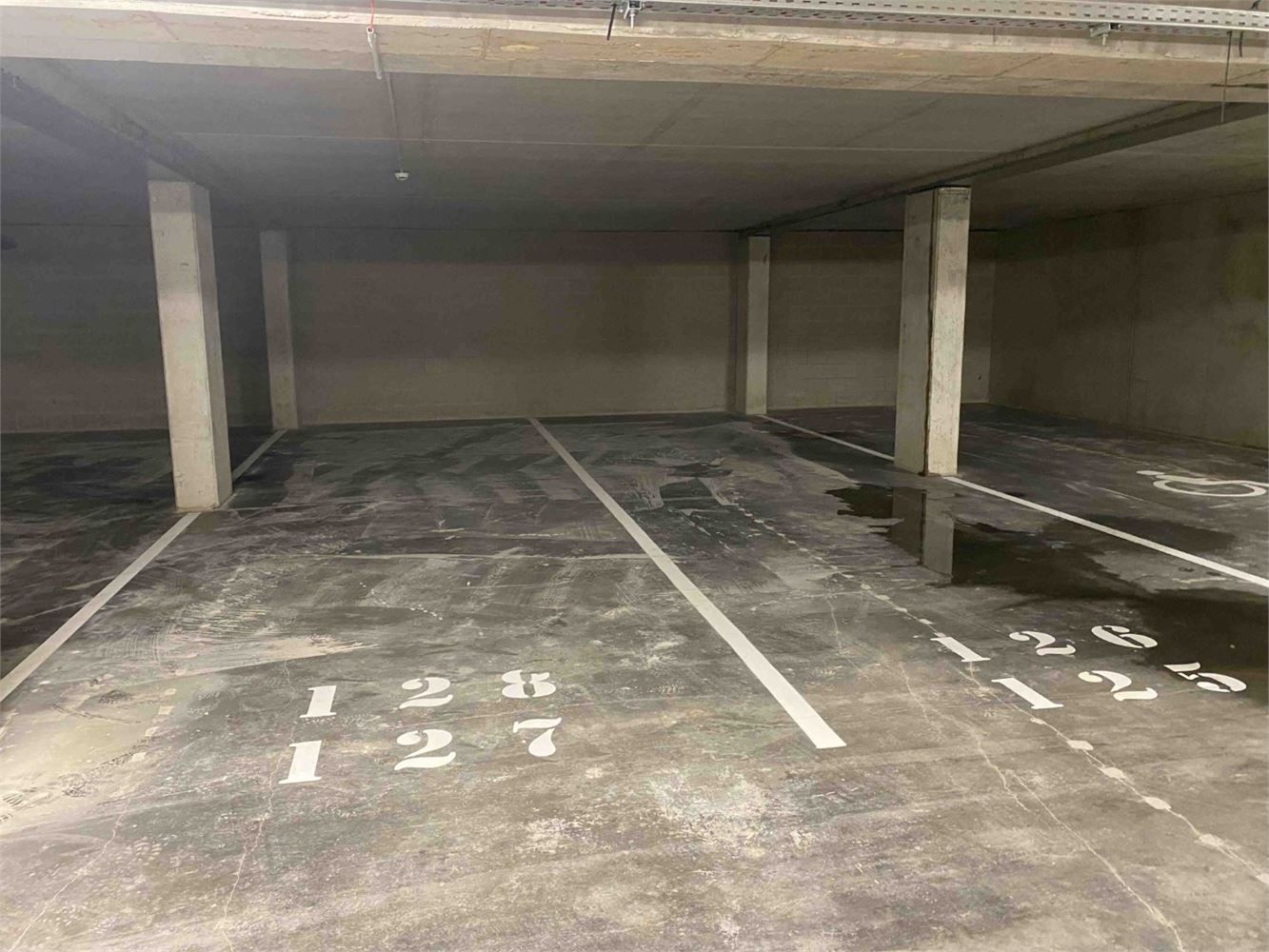 UNIEK COMMERCIEEL GELIJKVLOERS foto 5