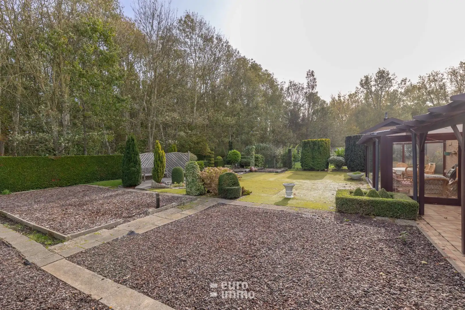 Alleenstaande villa op werkelijke topligging foto 24