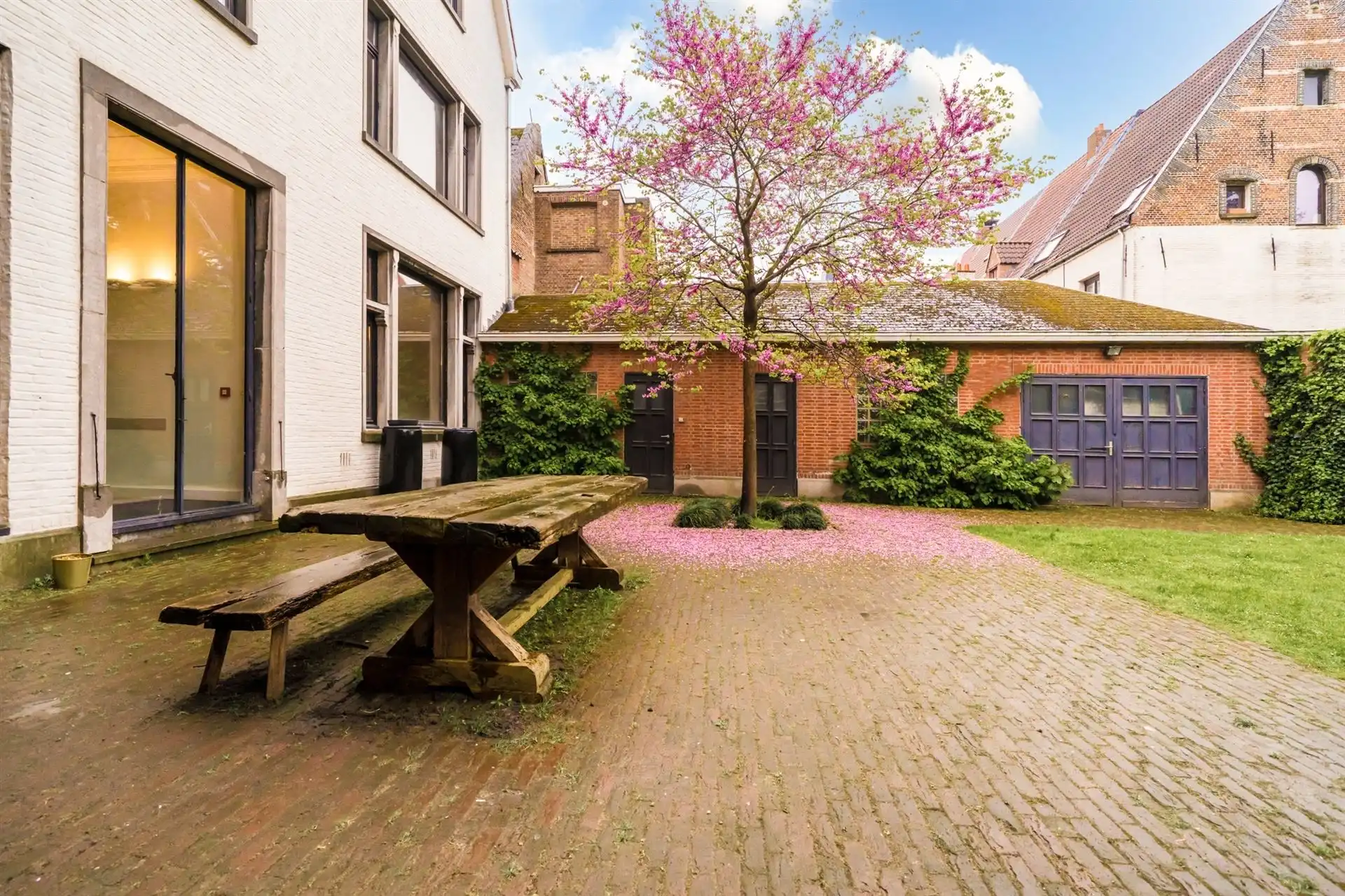 Unieke kantoorruimte in historisch pand in hartje Mechelen foto 2