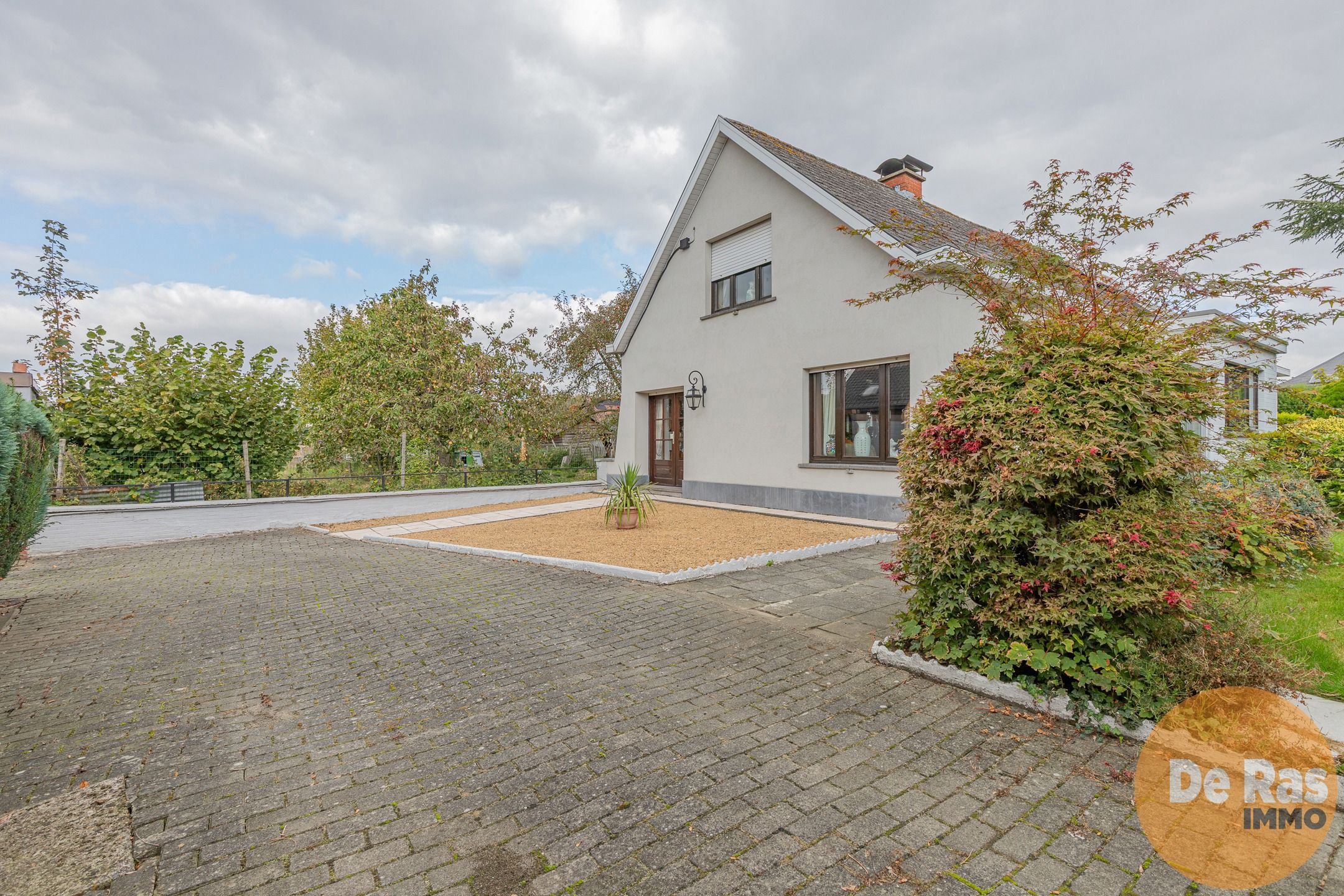 Hoofdfoto van de publicatie: WANZELE - Goed onderhouden bungalow op een leuke locatie